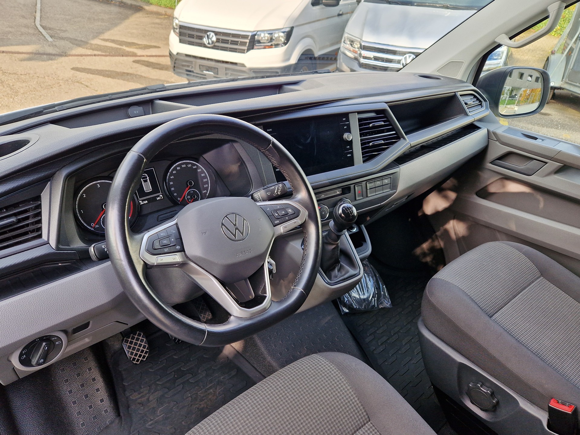 VW T6.1 2.0 TDI 150PS 6-Gang handschaltung-image-8