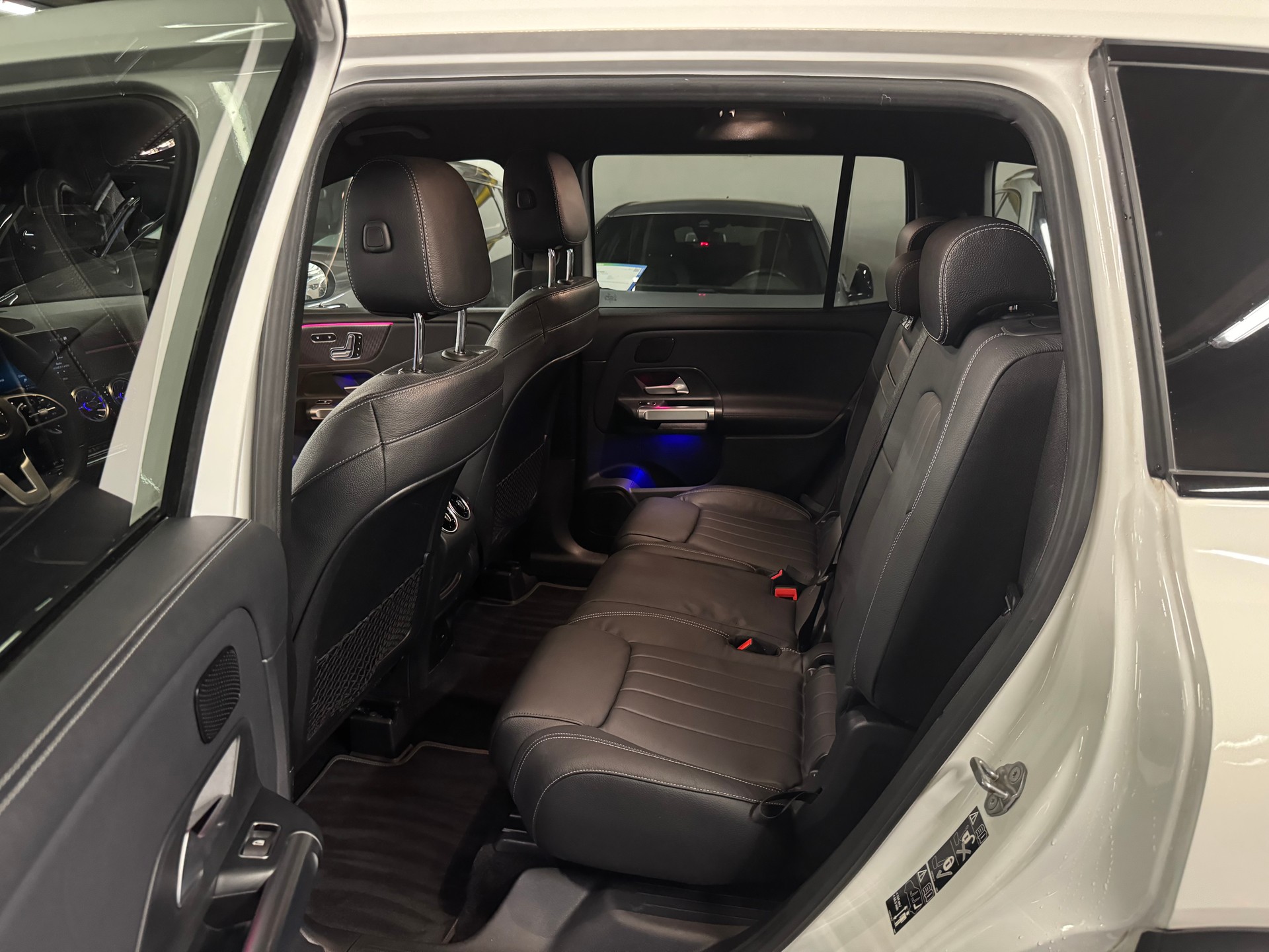 MERCEDES-BENZ GLB 250 4Matic Progressive 8G-Tronic 7 places-image-11