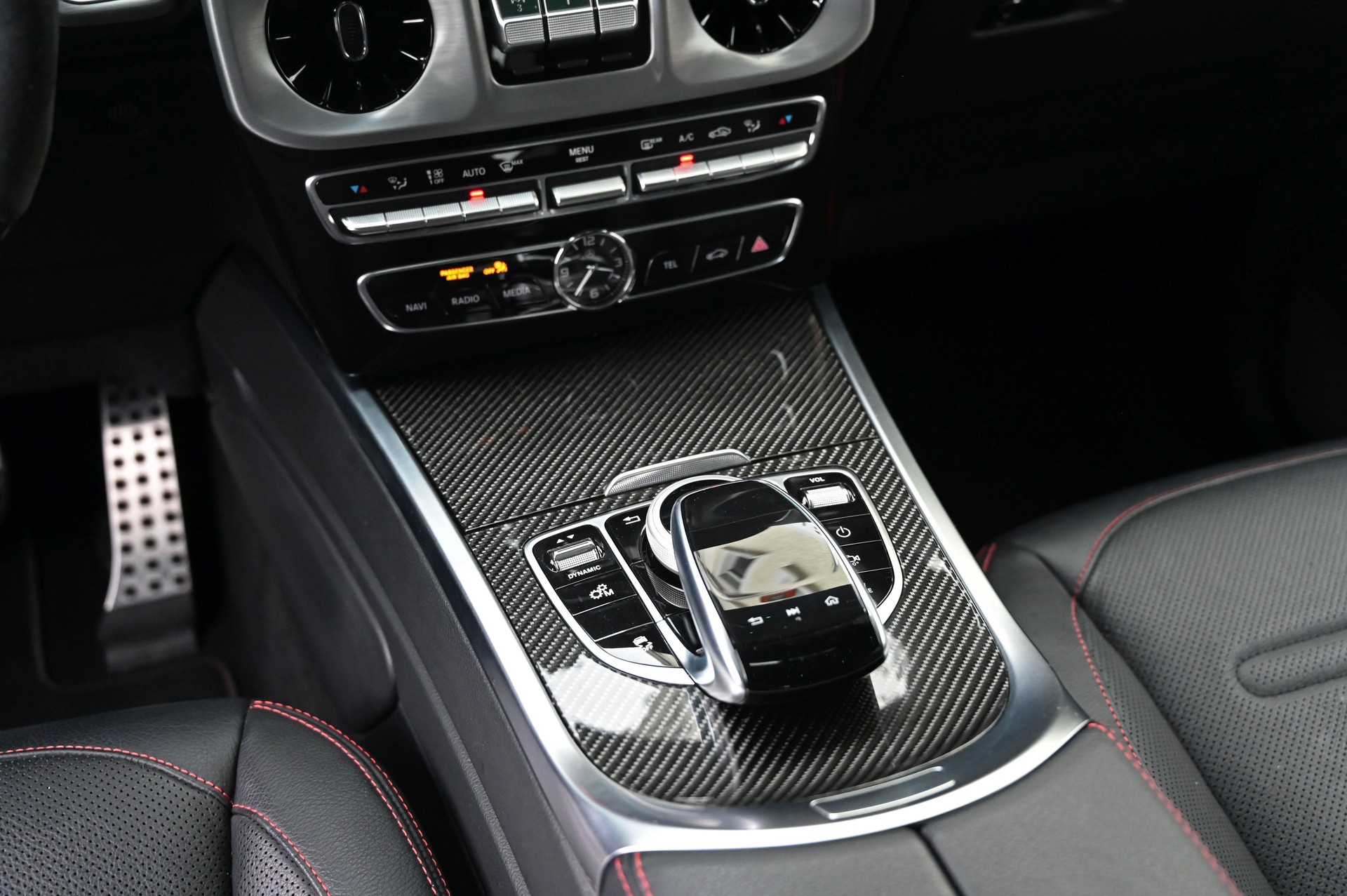 MERCEDES-BENZ G 400 d AMG Line 9G-Tronic-image-18