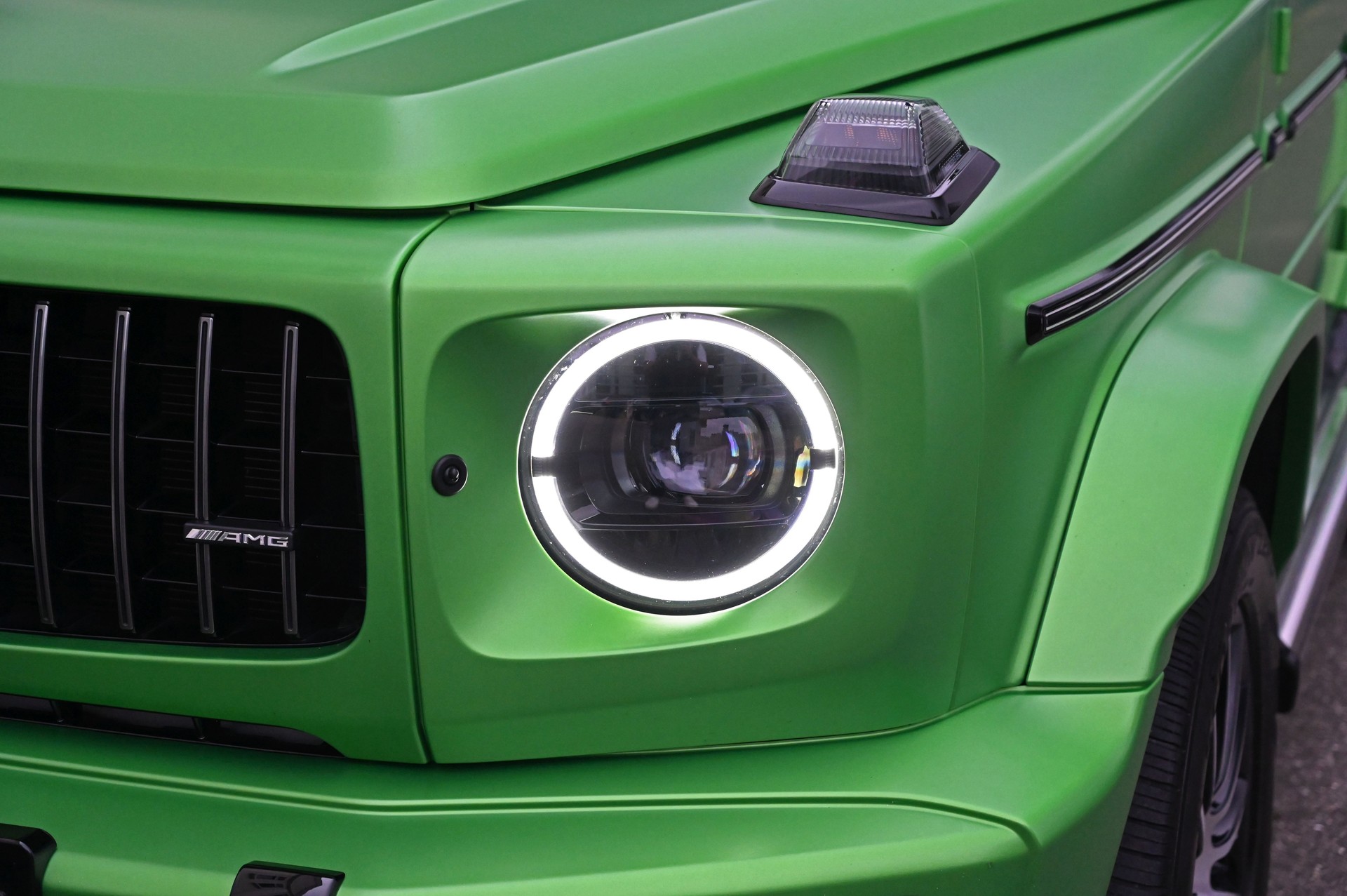 MERCEDES-BENZ G 400 d AMG Line 9G-Tronic-image-4