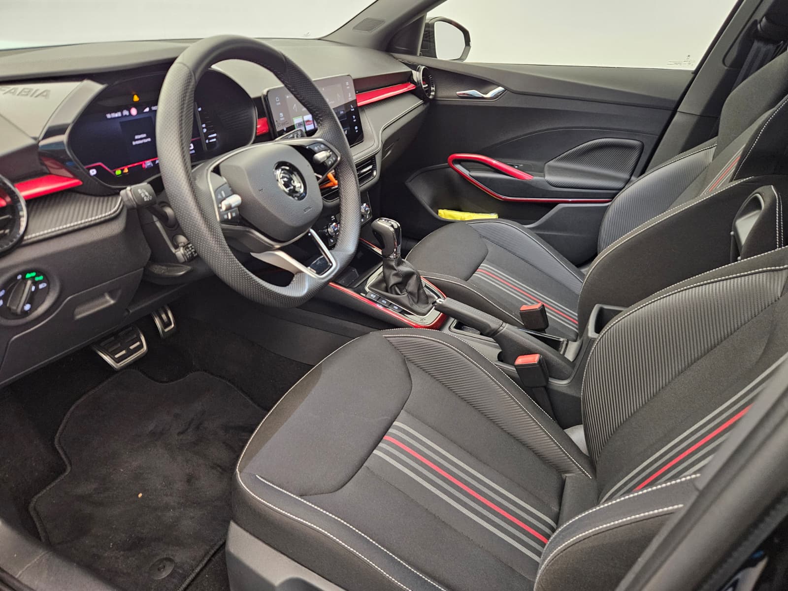 SKODA Fabia 1.5 TSI Monte Carlo DSG-image-10