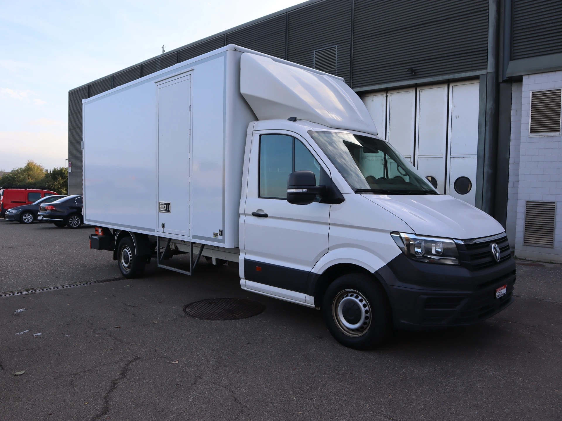 VW Crafter 35 2.0 TDI L4 4Motion ** CH-Fahrzeug ** Hebebühne * RF-Kamera * Klimaanlage * L4 * Neues Modell 2022-image-4