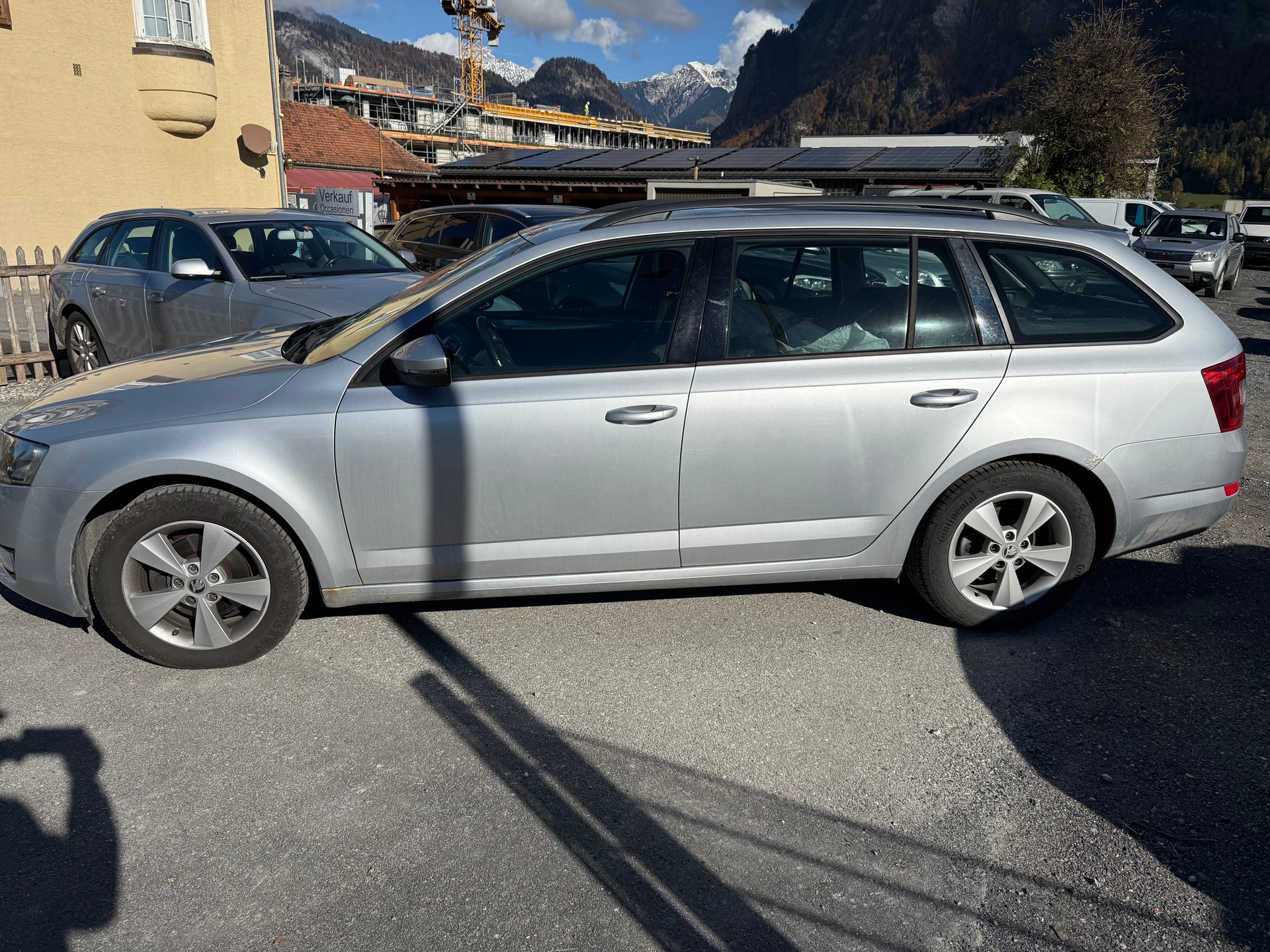 SKODA Octavia Combi 2.0 TDI Elegance 4x4-image-1