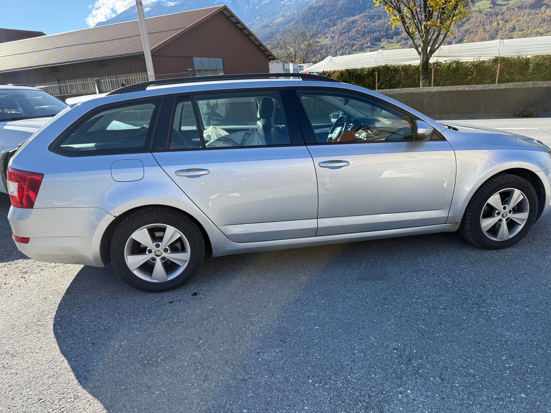 SKODA Octavia Combi 2.0 TDI Elegance 4x4-image-8