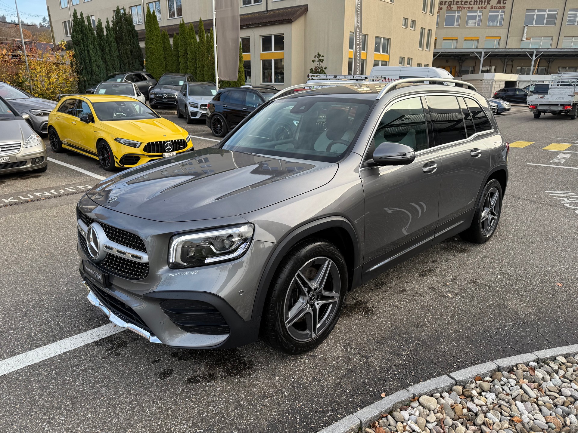 MERCEDES-BENZ GLB 250 AMG Line 4 MATIC-image-2
