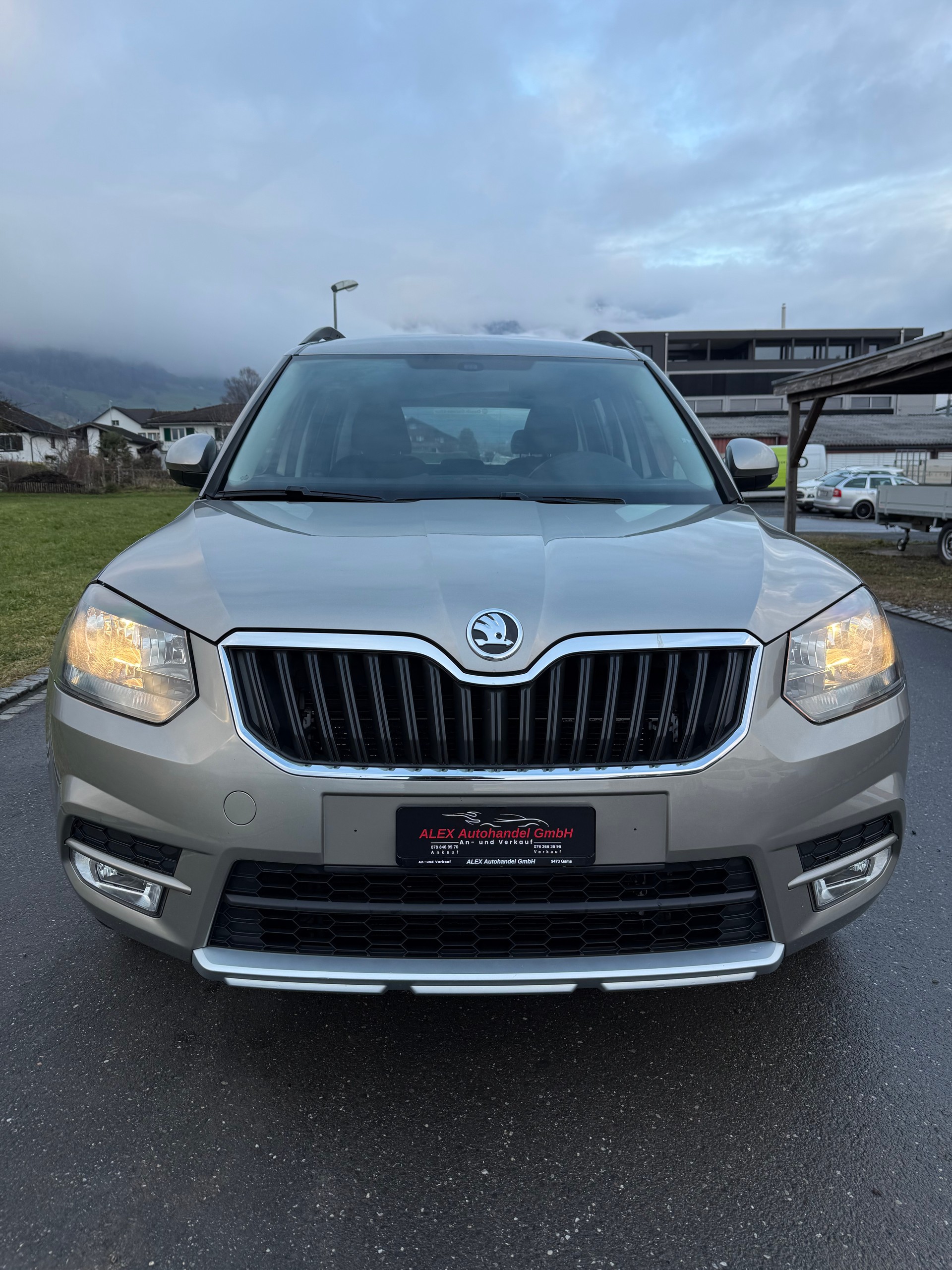SKODA Yeti 1.8 TSI L&K 4x4 DSG-image-1