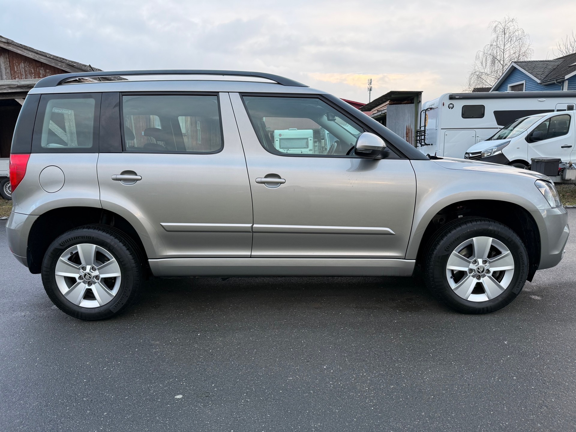 SKODA Yeti 1.8 TSI L&K 4x4 DSG-image-7
