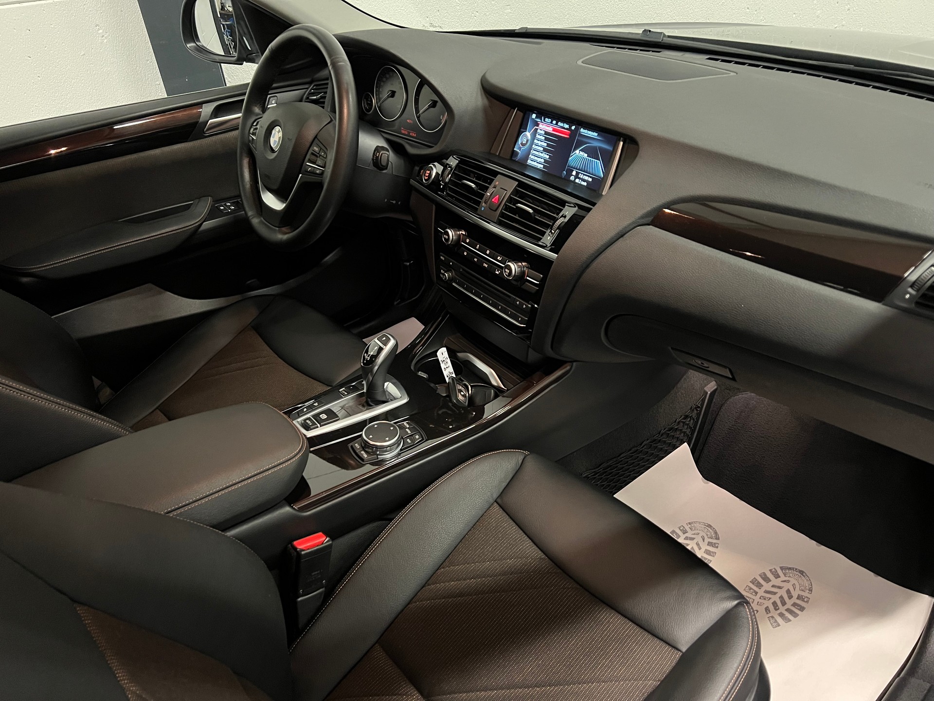 BMW X4 xDrive 35d xLine Steptronic-image-19