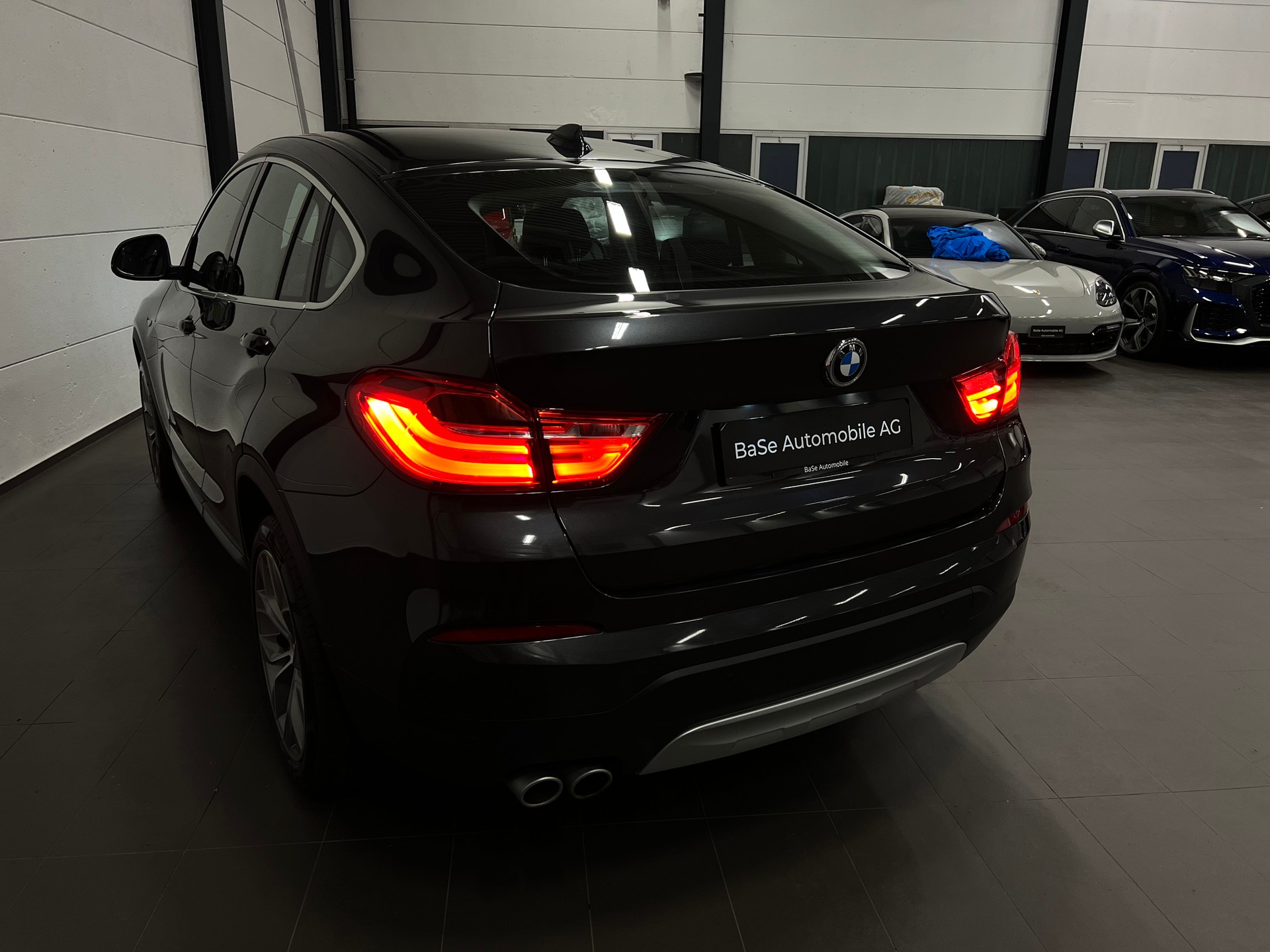 BMW X4 xDrive 35d xLine Steptronic-image-15