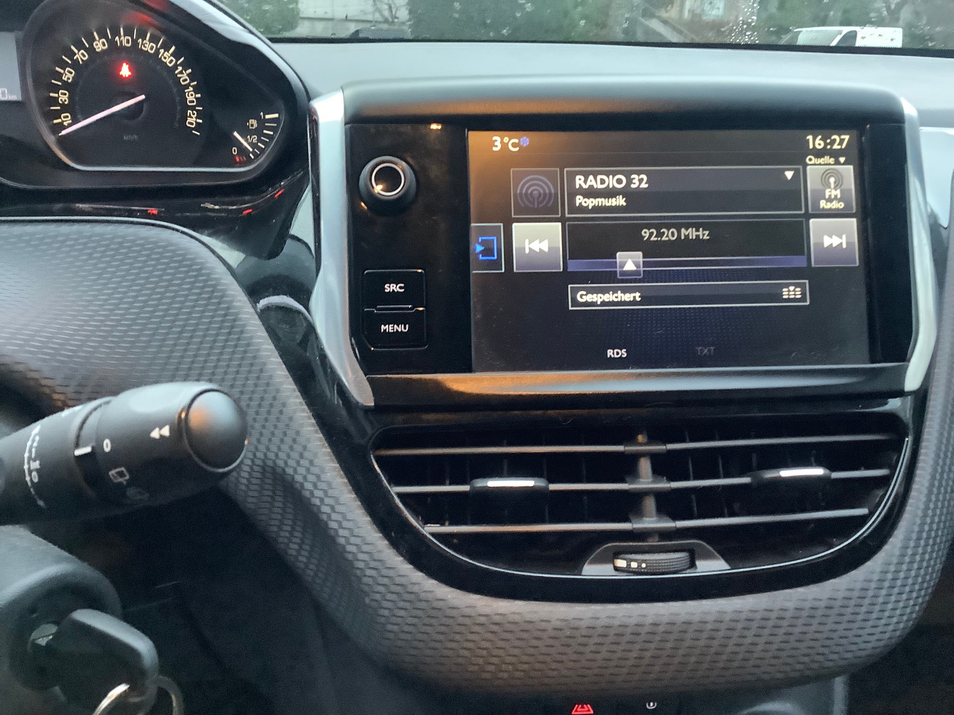 PEUGEOT 2008 1.2 PureTech Active-image-7