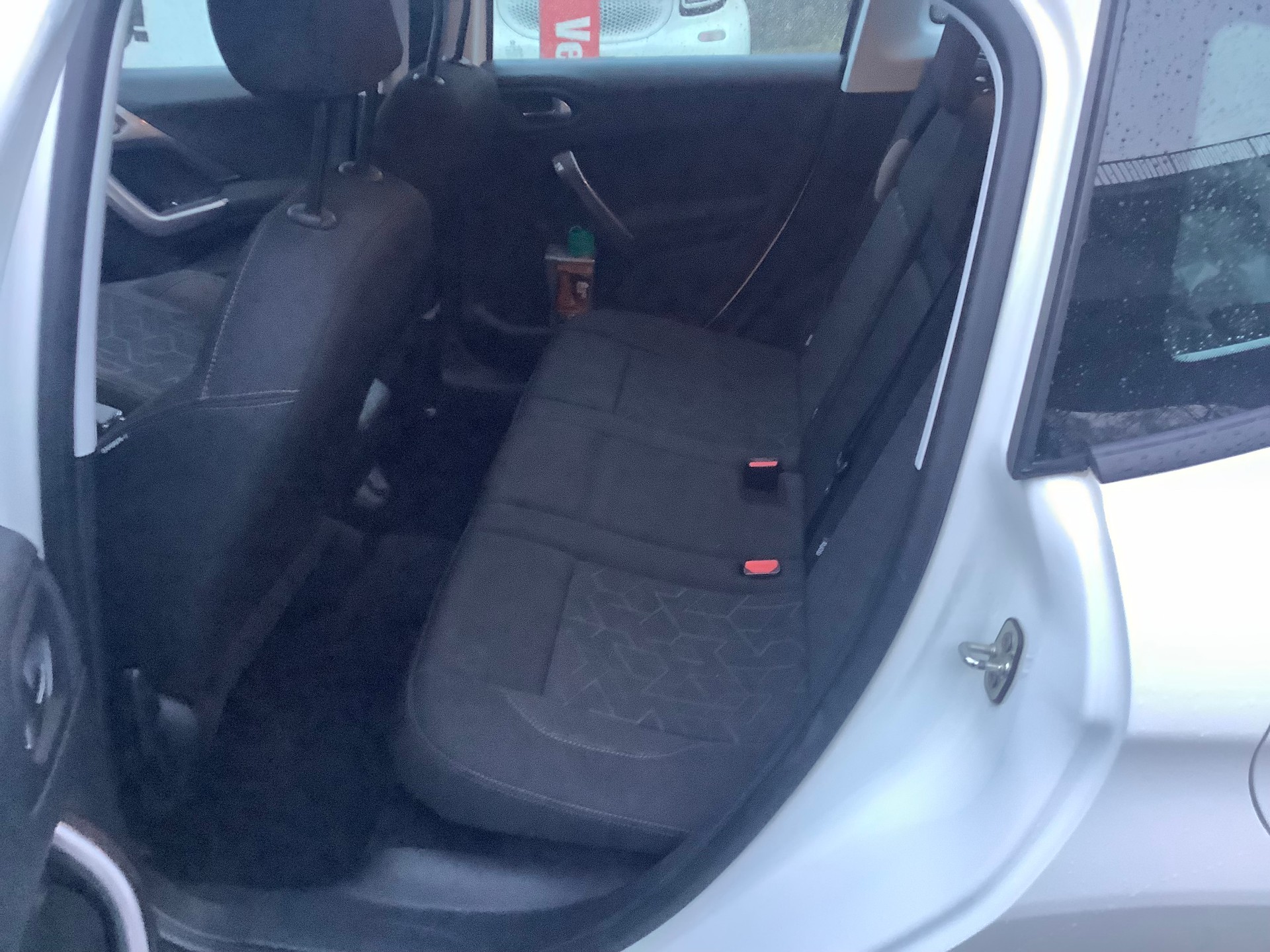 PEUGEOT 2008 1.2 PureTech Active-image-13