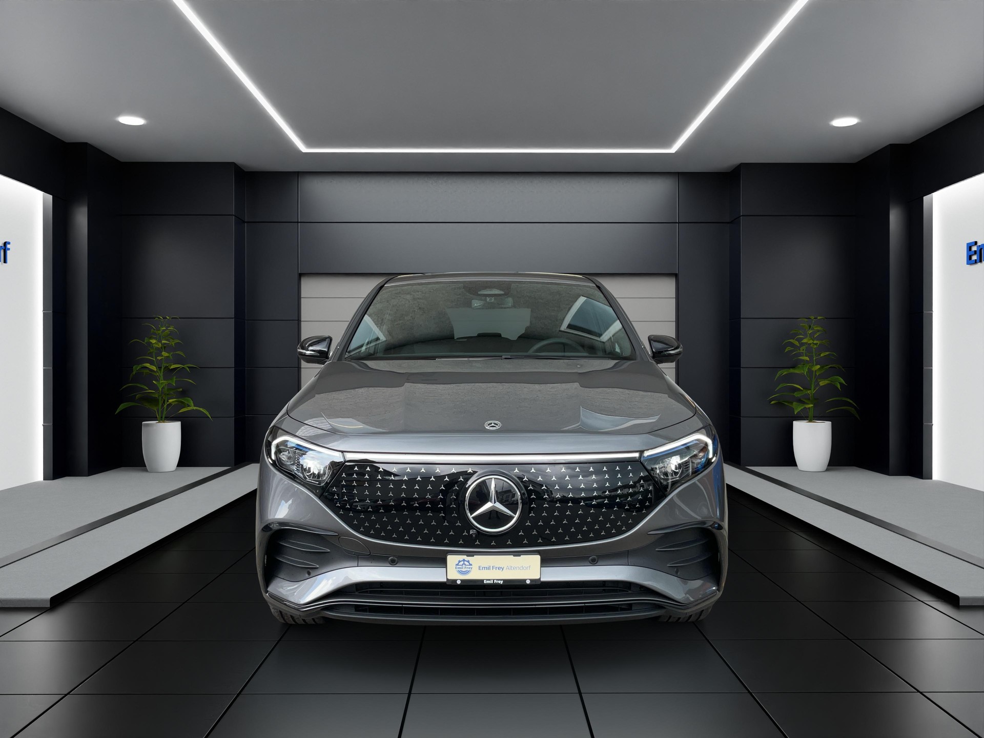 MERCEDES-BENZ EQA 300 4MATIC Excellence Edition AMG Line-showroom-element-1