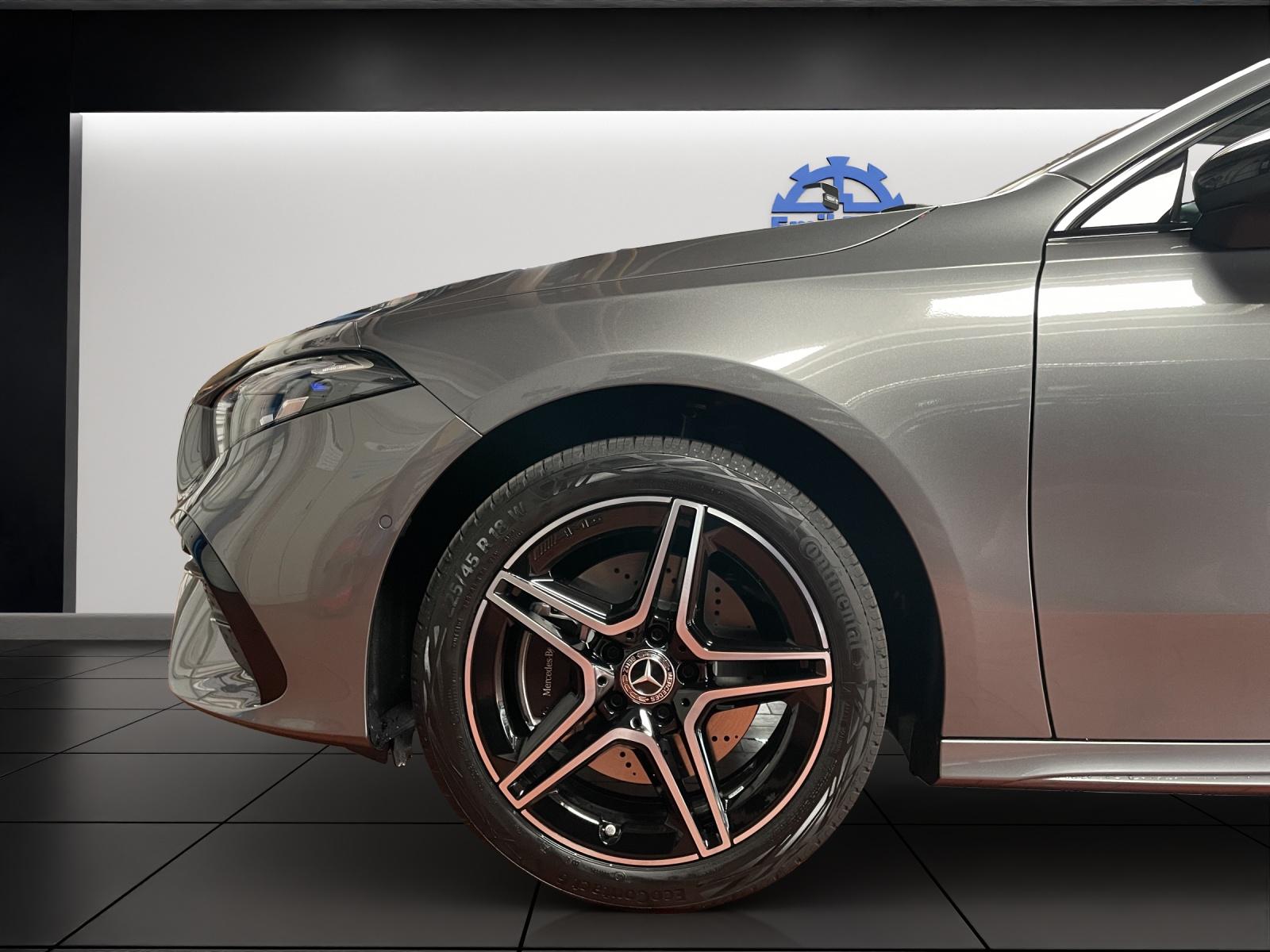 MERCEDES-BENZ A 250 e EQ Star AMG Line-image-9