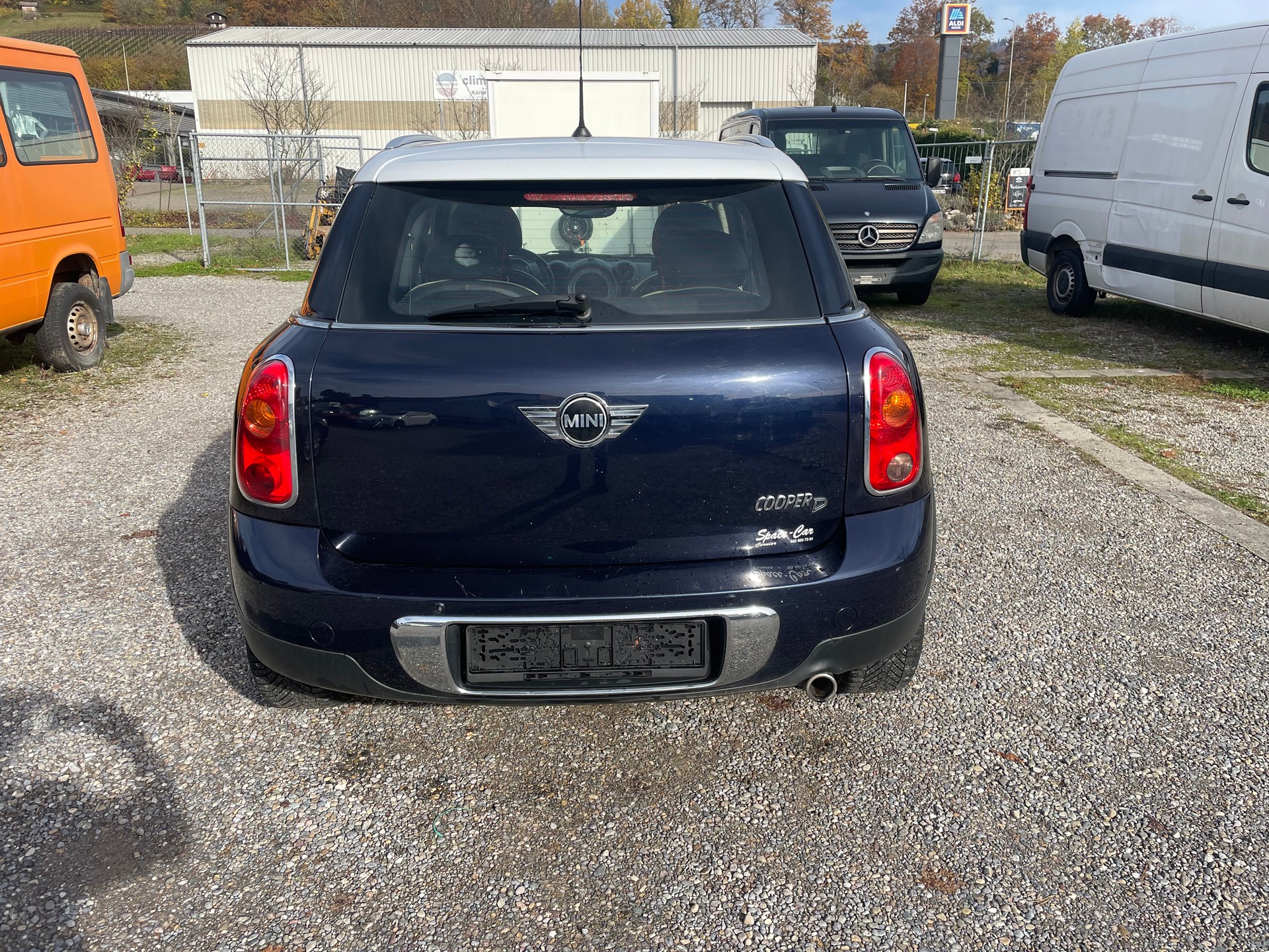 MINI Countryman Cooper D ALL4-image-5