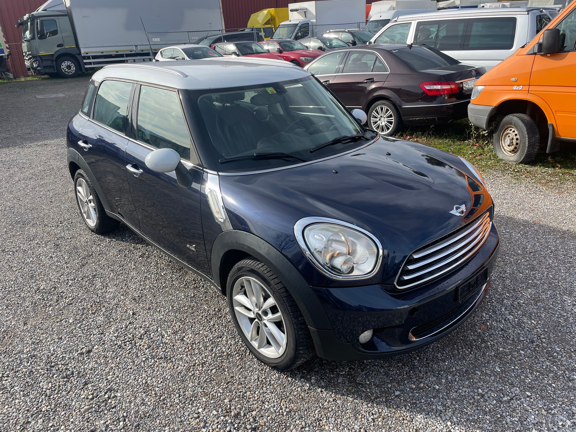 MINI Countryman Cooper D ALL4-image-9