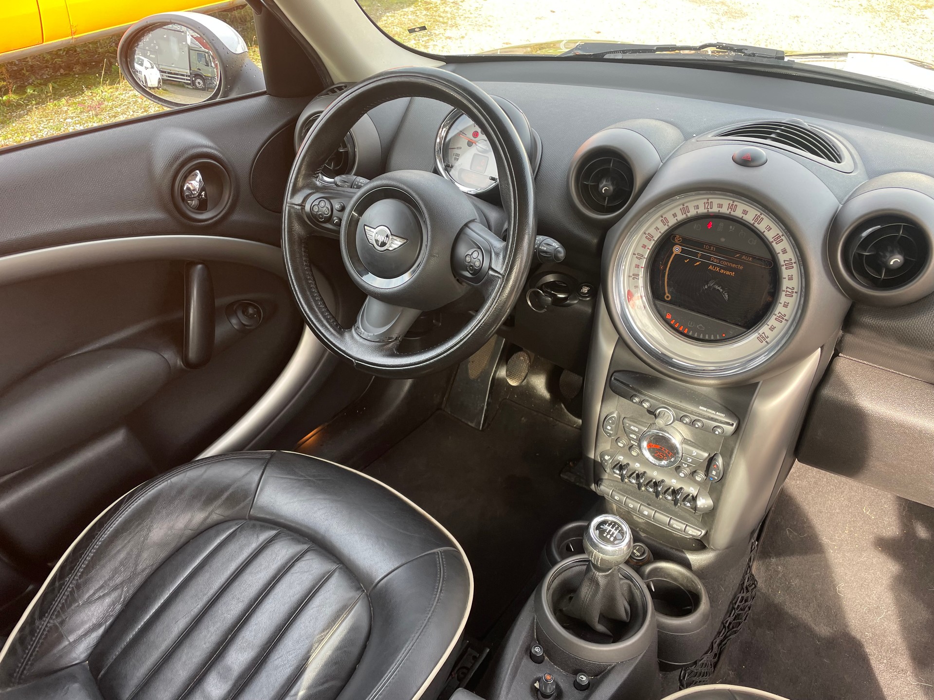 MINI Countryman Cooper D ALL4-image-12