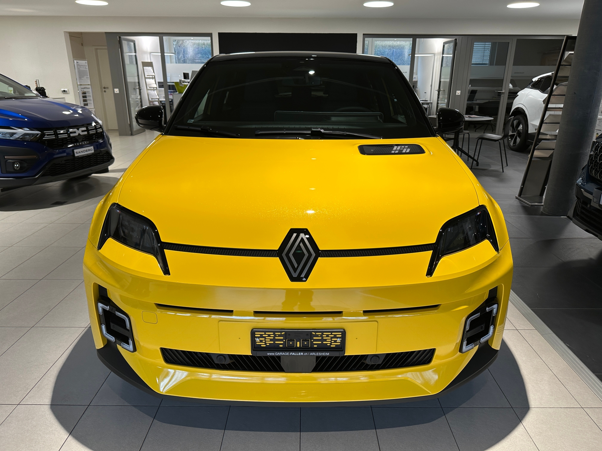 RENAULT R5 E-Tech Comfort Range techno-image-7