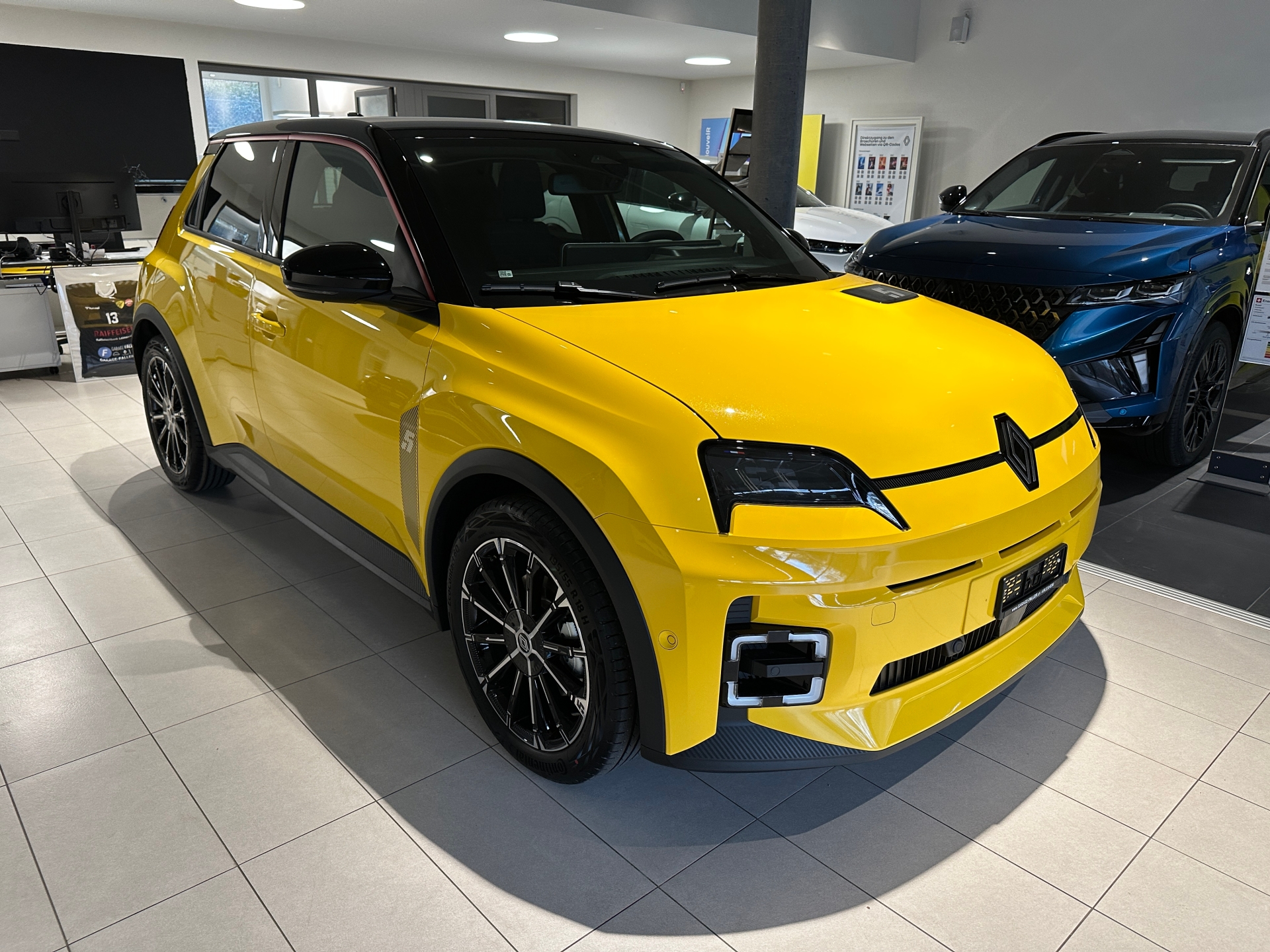 RENAULT R5 E-Tech Comfort Range techno-image-6