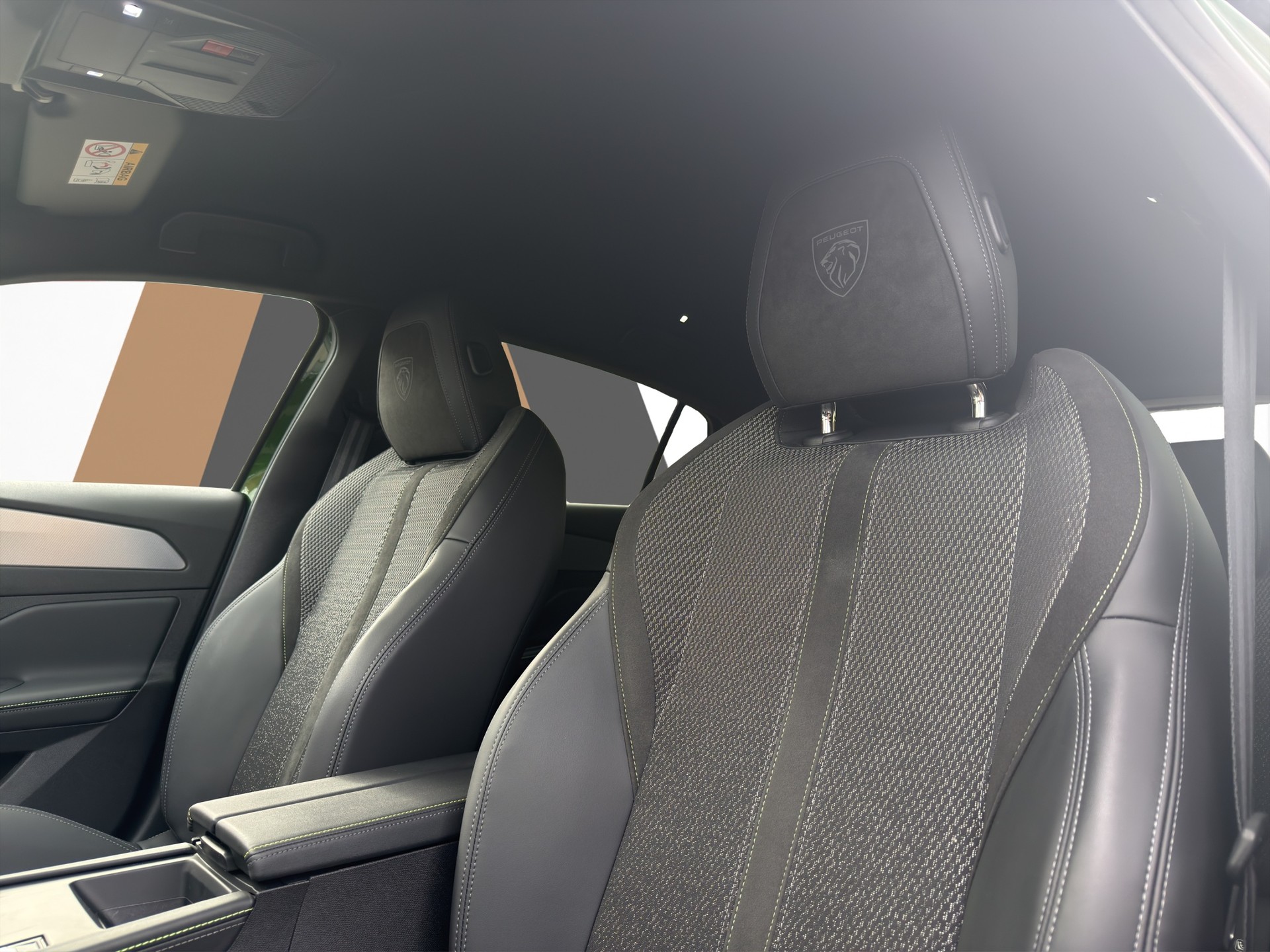 PEUGEOT 308 1.2 PureTech GT-image-19