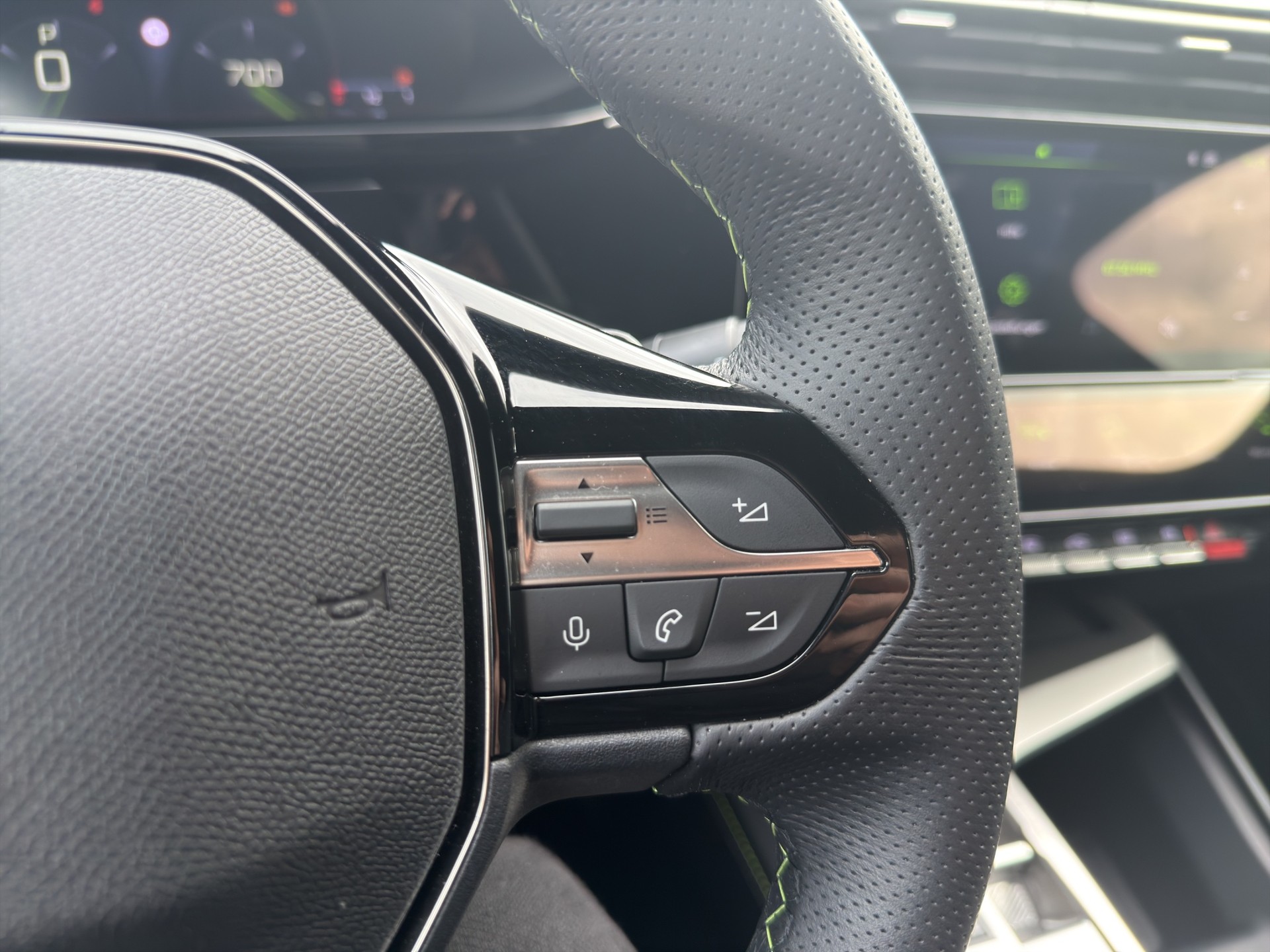 PEUGEOT 308 1.2 PureTech GT-image-25
