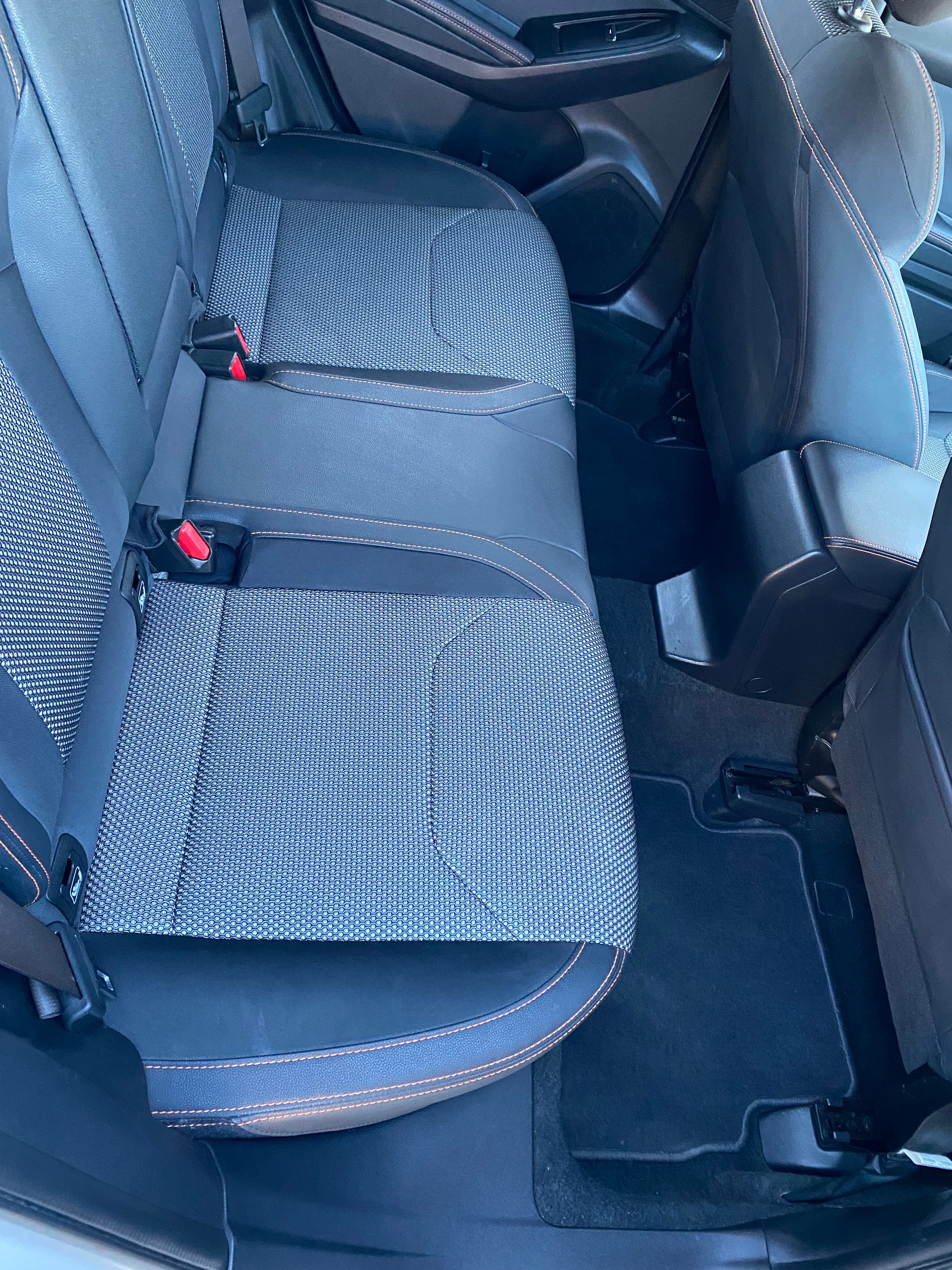 SUBARU XV 2.0 e-Boxer Luxury AWD Lineartronic-image-9