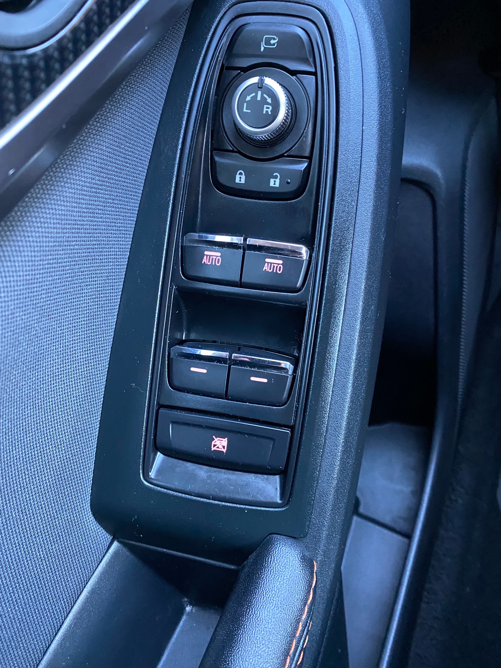 SUBARU XV 2.0 e-Boxer Luxury AWD Lineartronic-image-8