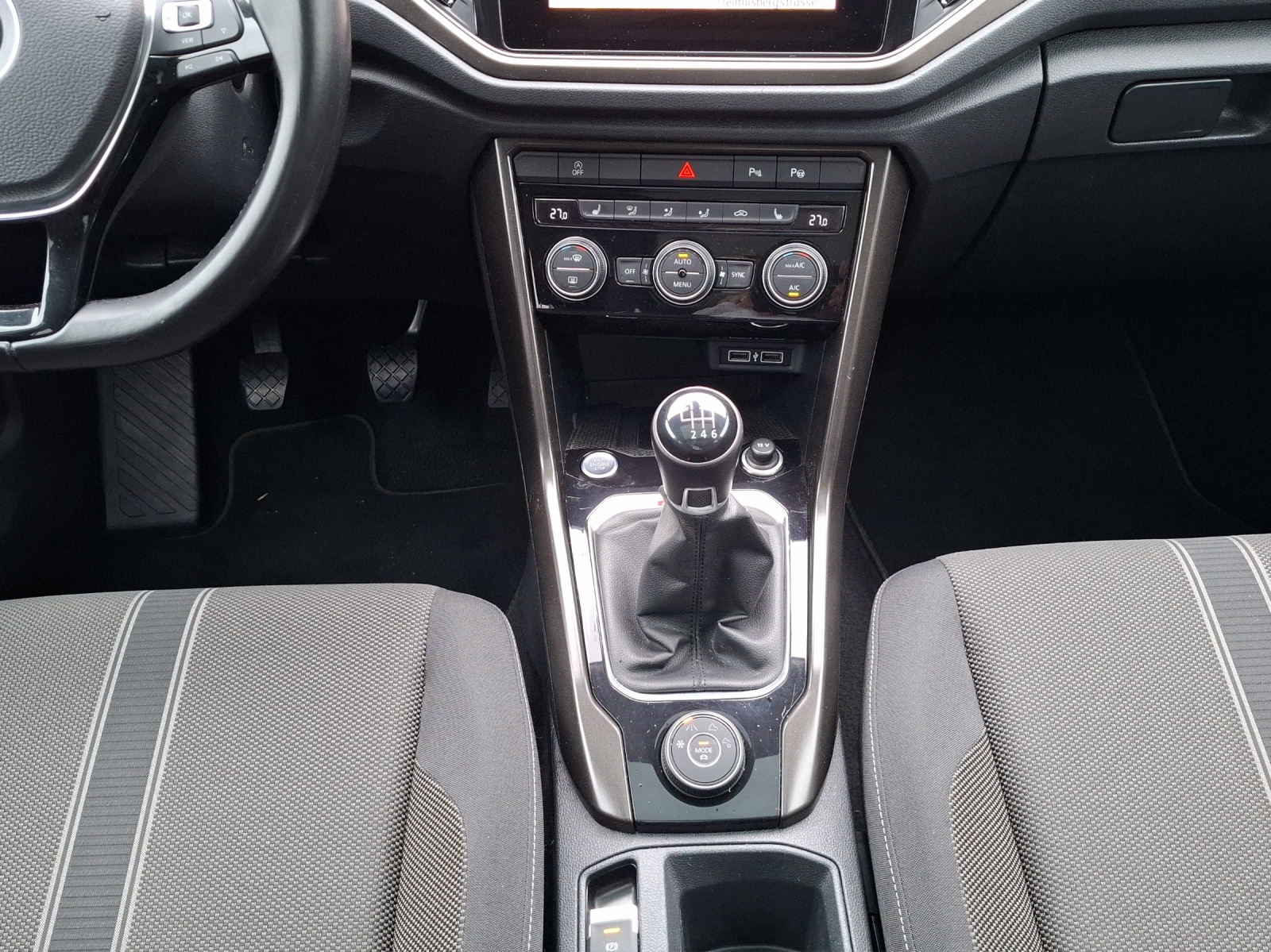 VW T-Roc 2.0 TDI SCR Advance 4Motion // Bremsen vorne + hinten komplett NEU-image-12