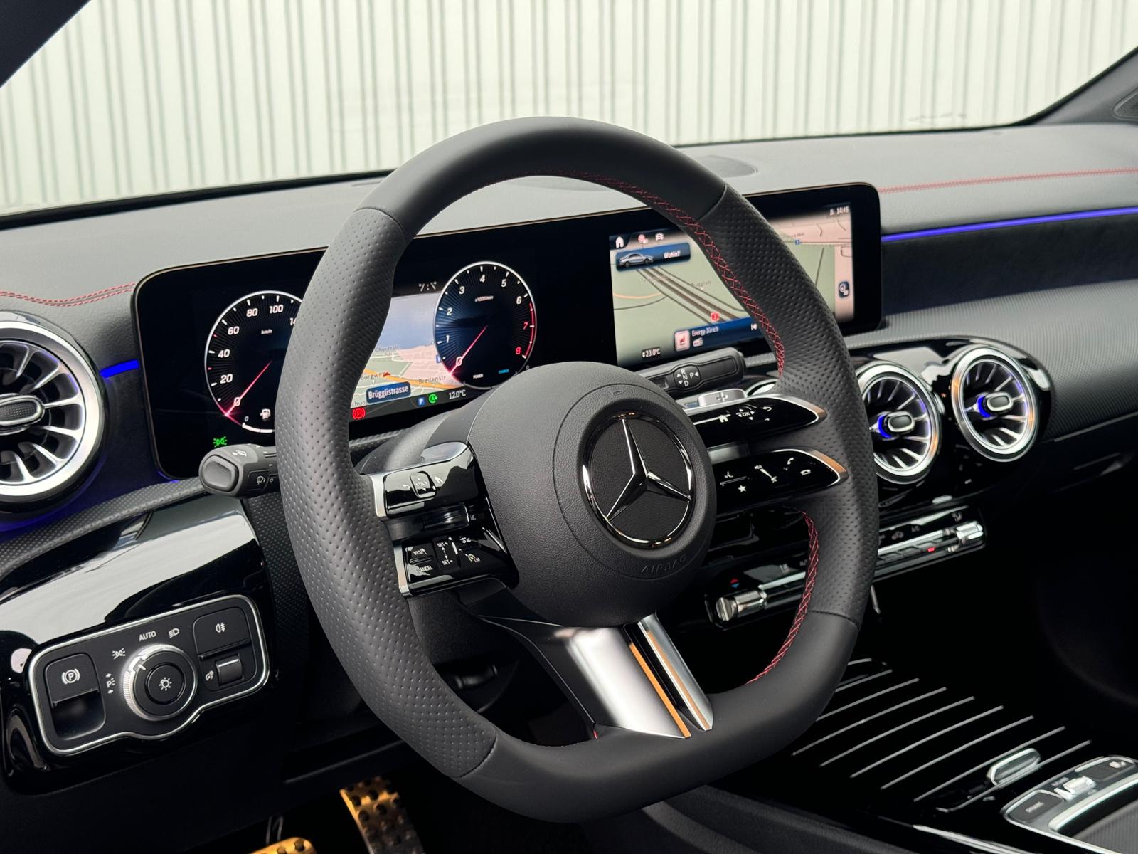MERCEDES-BENZ CLA 200 AMG (CLA45 AMG Optik) 8G-DCT Limited All Black Performance-image-9