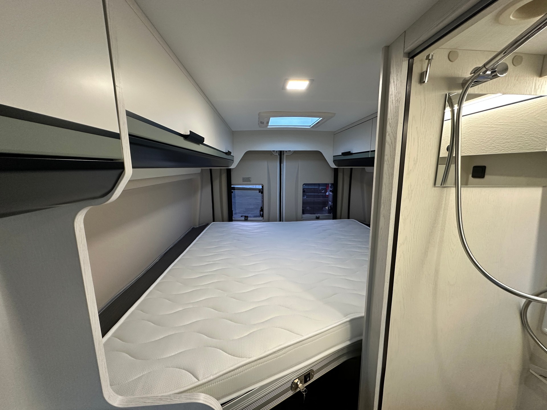 KARMANN Davis Lifestyle DA 610 LS-image-10