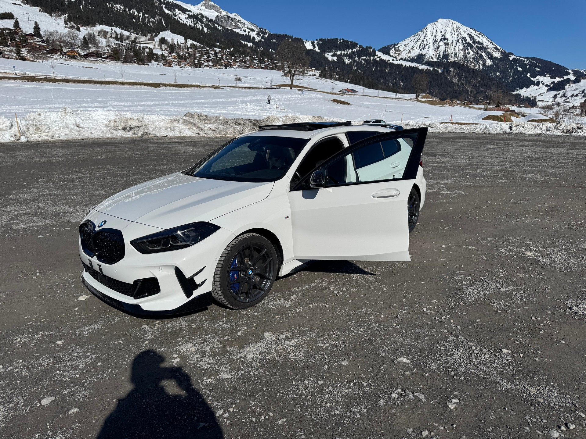 BMW M135i xDrive M Sport Pro Steptronic-image-15
