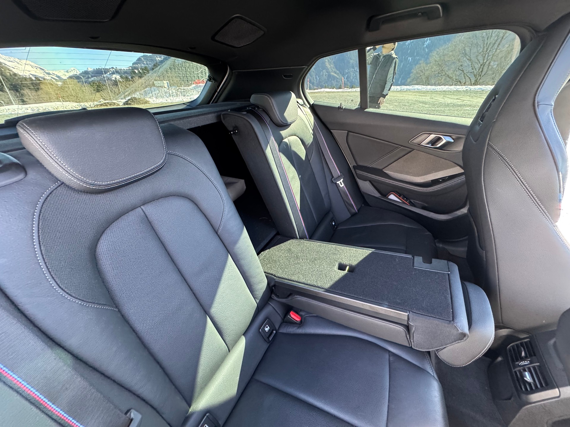 BMW M135i xDrive M Sport Pro Steptronic-image-12