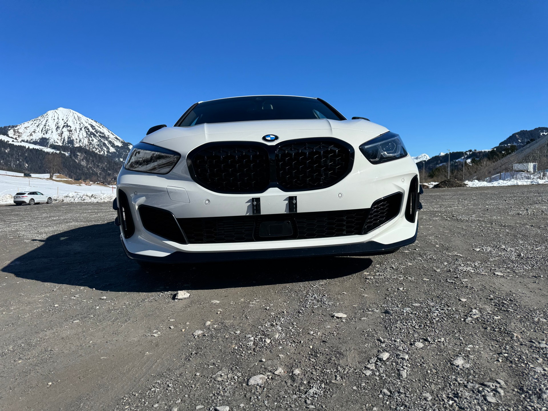 BMW M135i xDrive M Sport Pro Steptronic-image-18