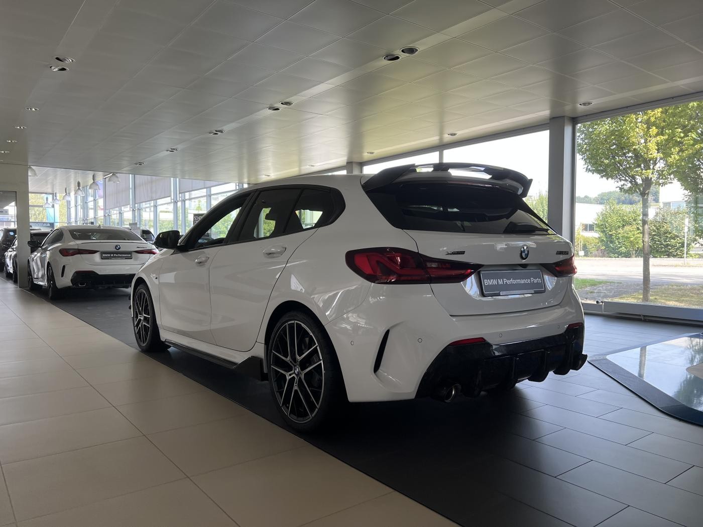 BMW M135i xDrive M Sport Pro Steptronic-image-3