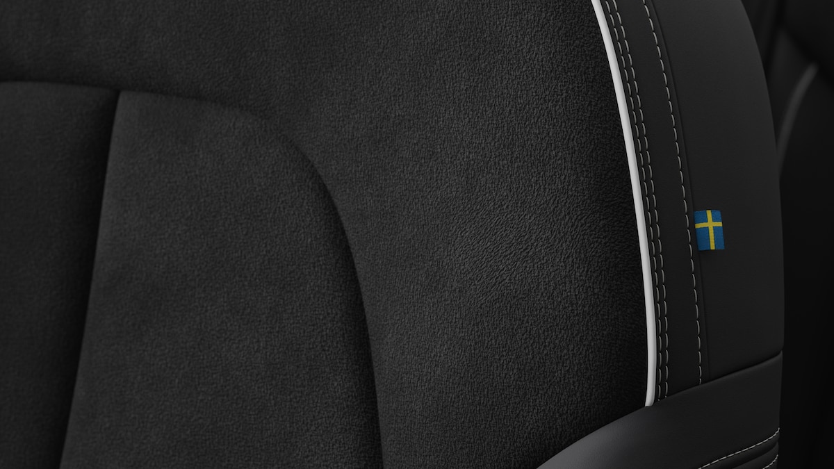 VOLVO EC40 Twin Ultra XCENTRIC AWD-image-12