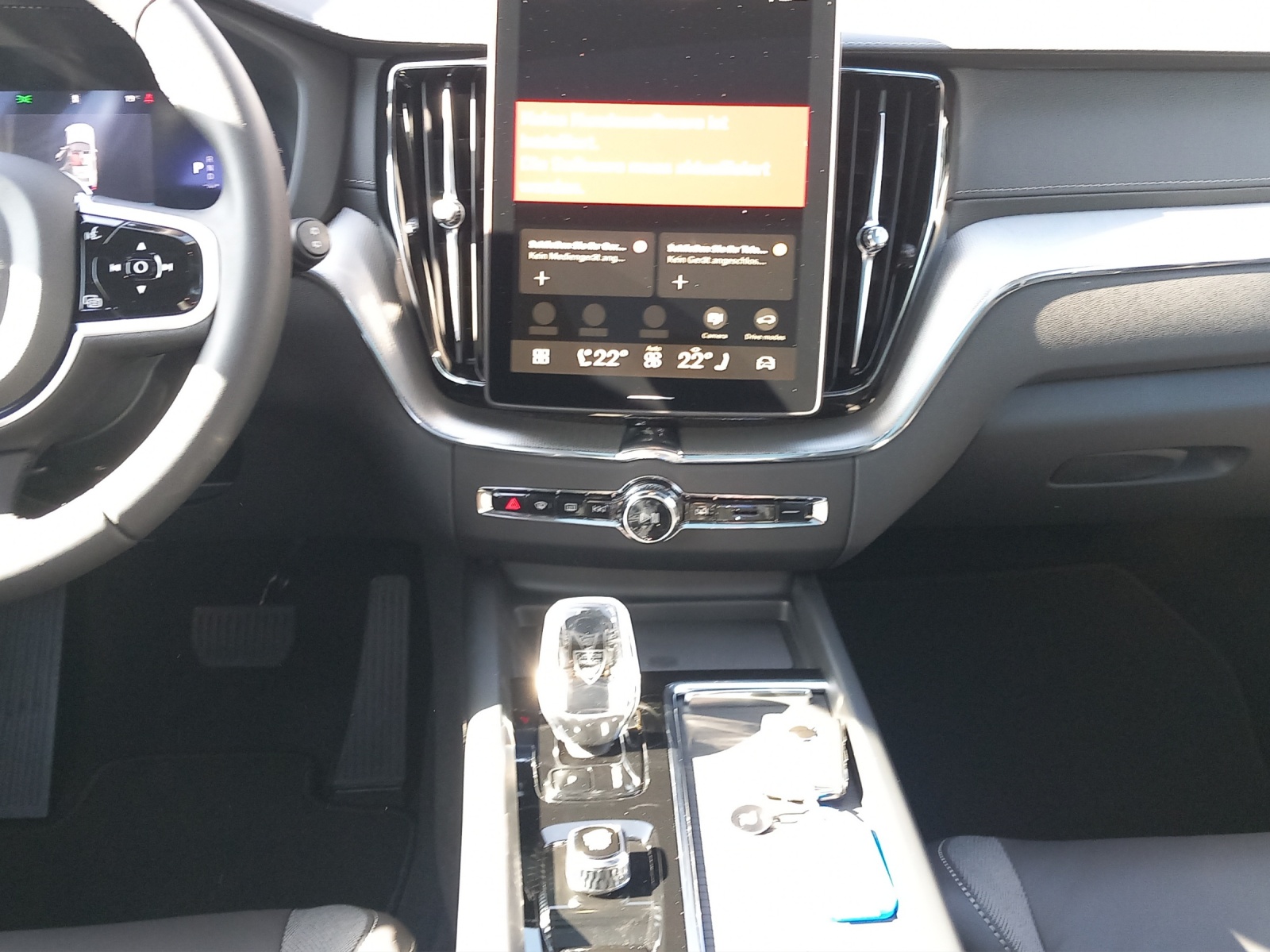 VOLVO XC60 2.0 B5 MH Black Edition AWD-image-16