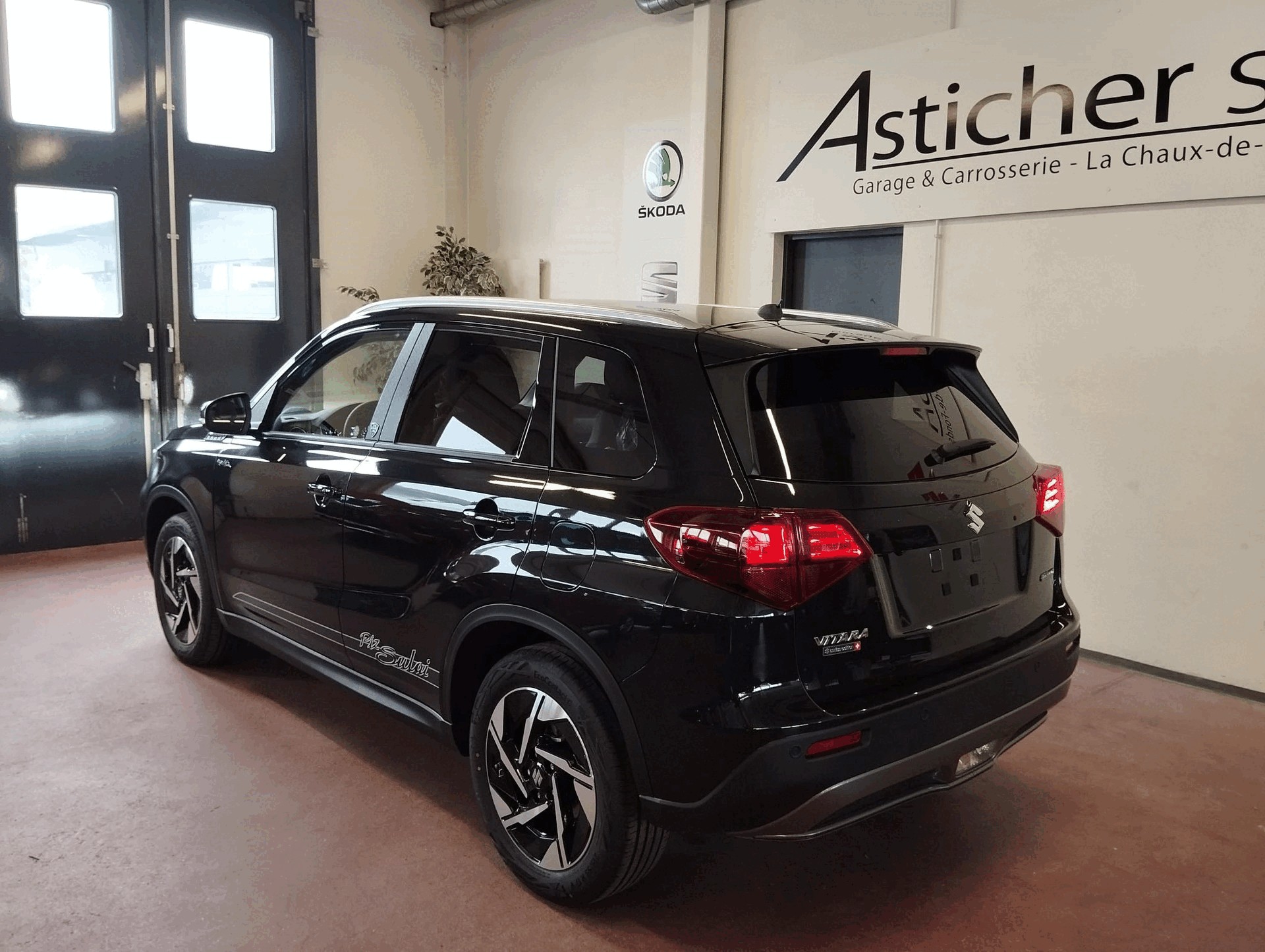 SUZUKI Vitara 1.5 Piz Sulai Top Hybrid 4x4-image-4