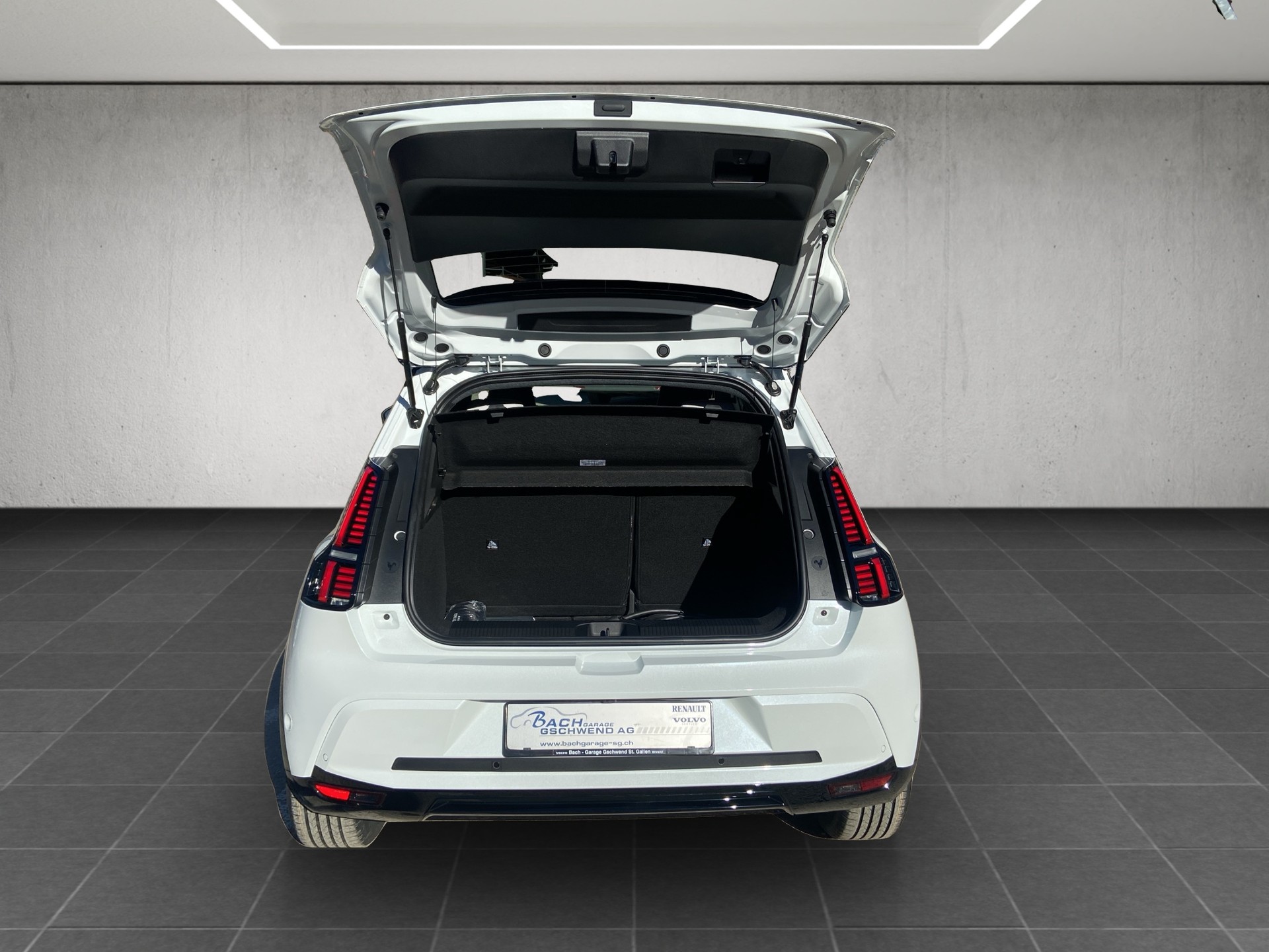 RENAULT R5 E-Tech Comfort Range 52 kWh Roland Garros-image-13