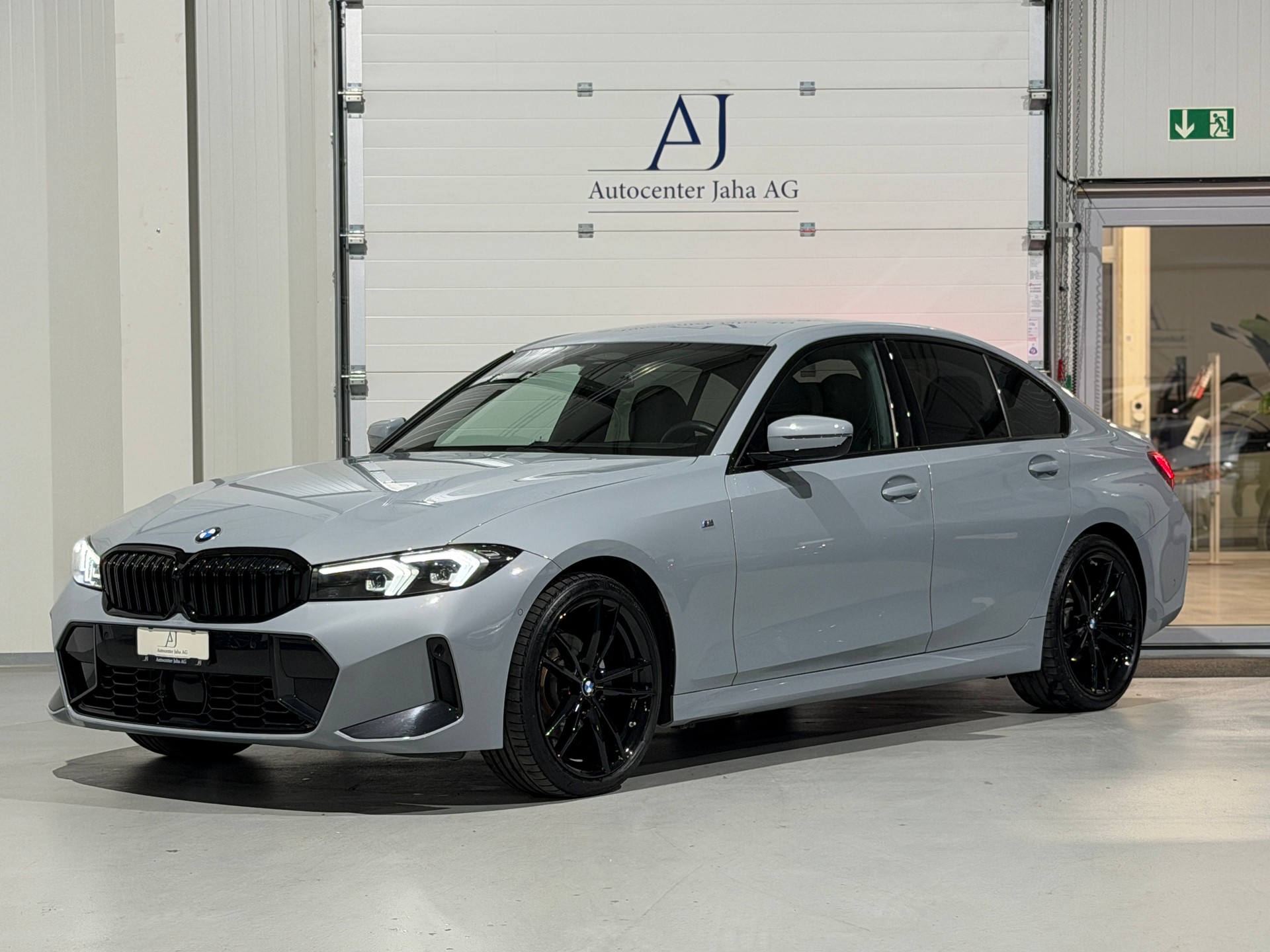 BMW 320d xDrive 48V Steptronic M Sport / forlaufende Werksgarantie-image-2