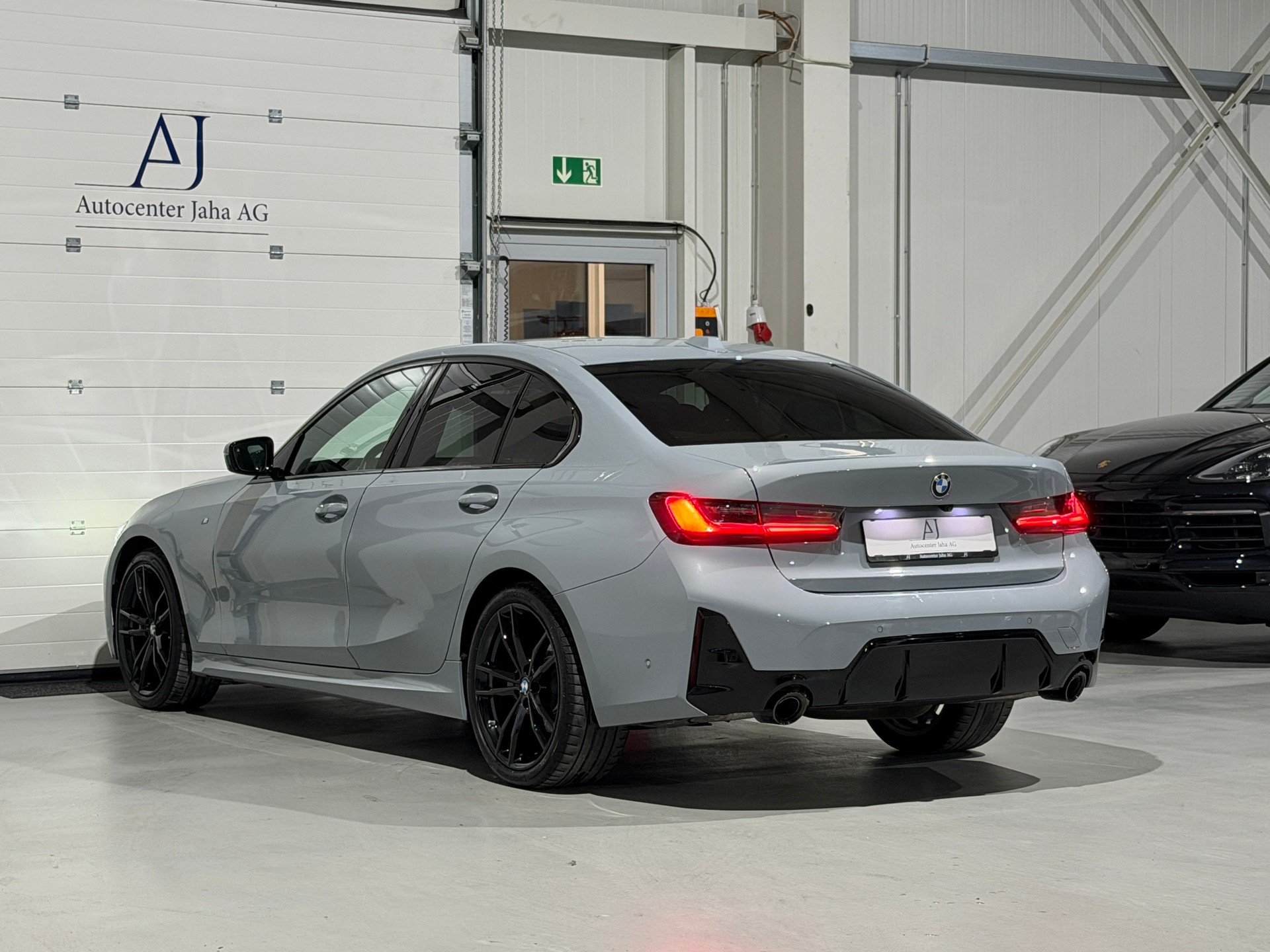 BMW 320d xDrive 48V Steptronic M Sport / forlaufende Werksgarantie-image-14