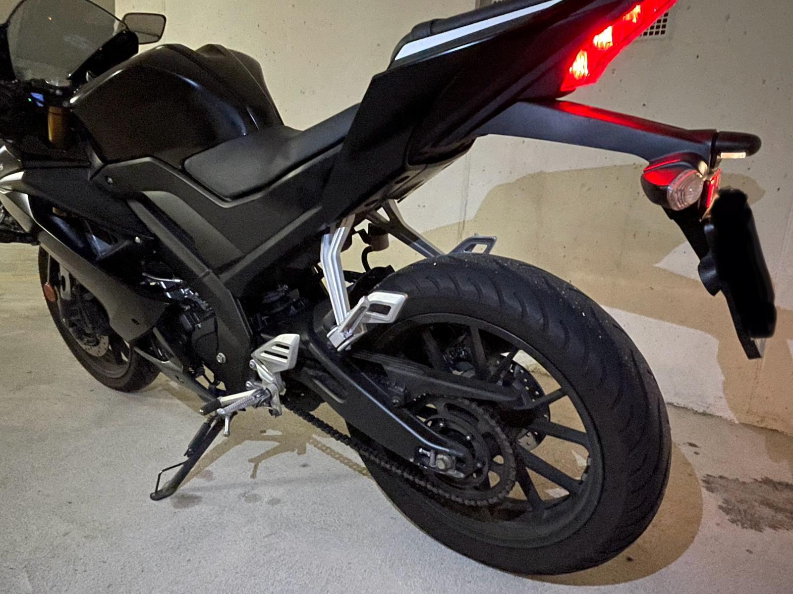 YAMAHA YZF-R 125-image-6