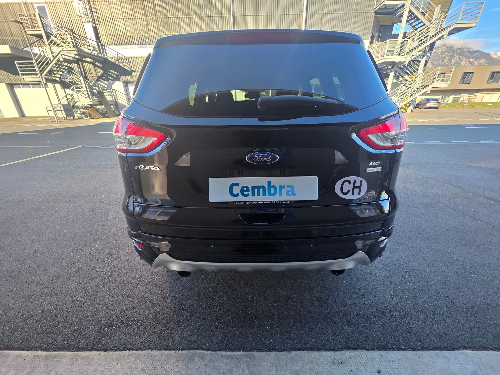 FORD Kuga 1.5 SCTi Carving 4WD Automatic-image-3