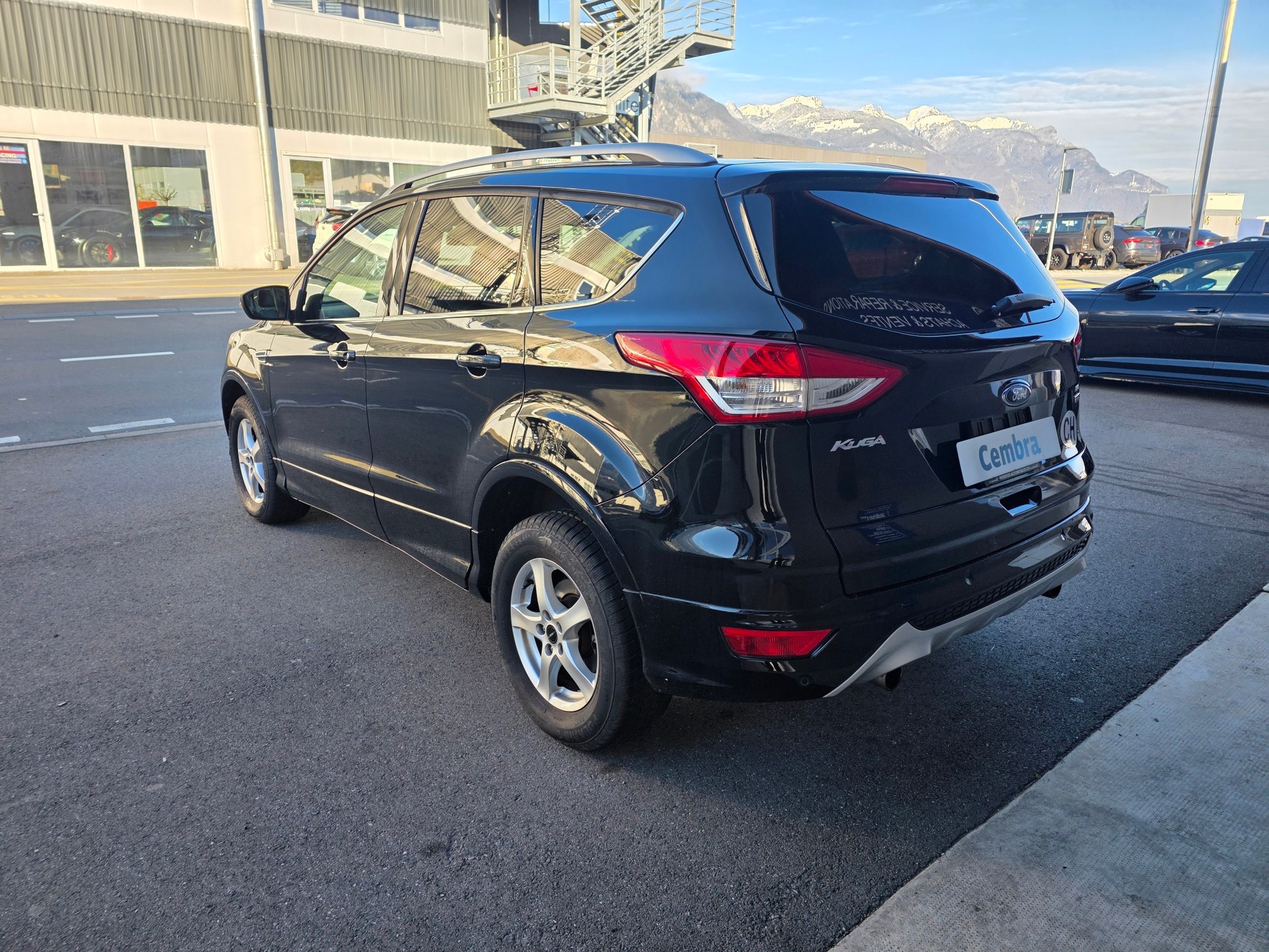 FORD Kuga 1.5 SCTi Carving 4WD Automatic-image-2