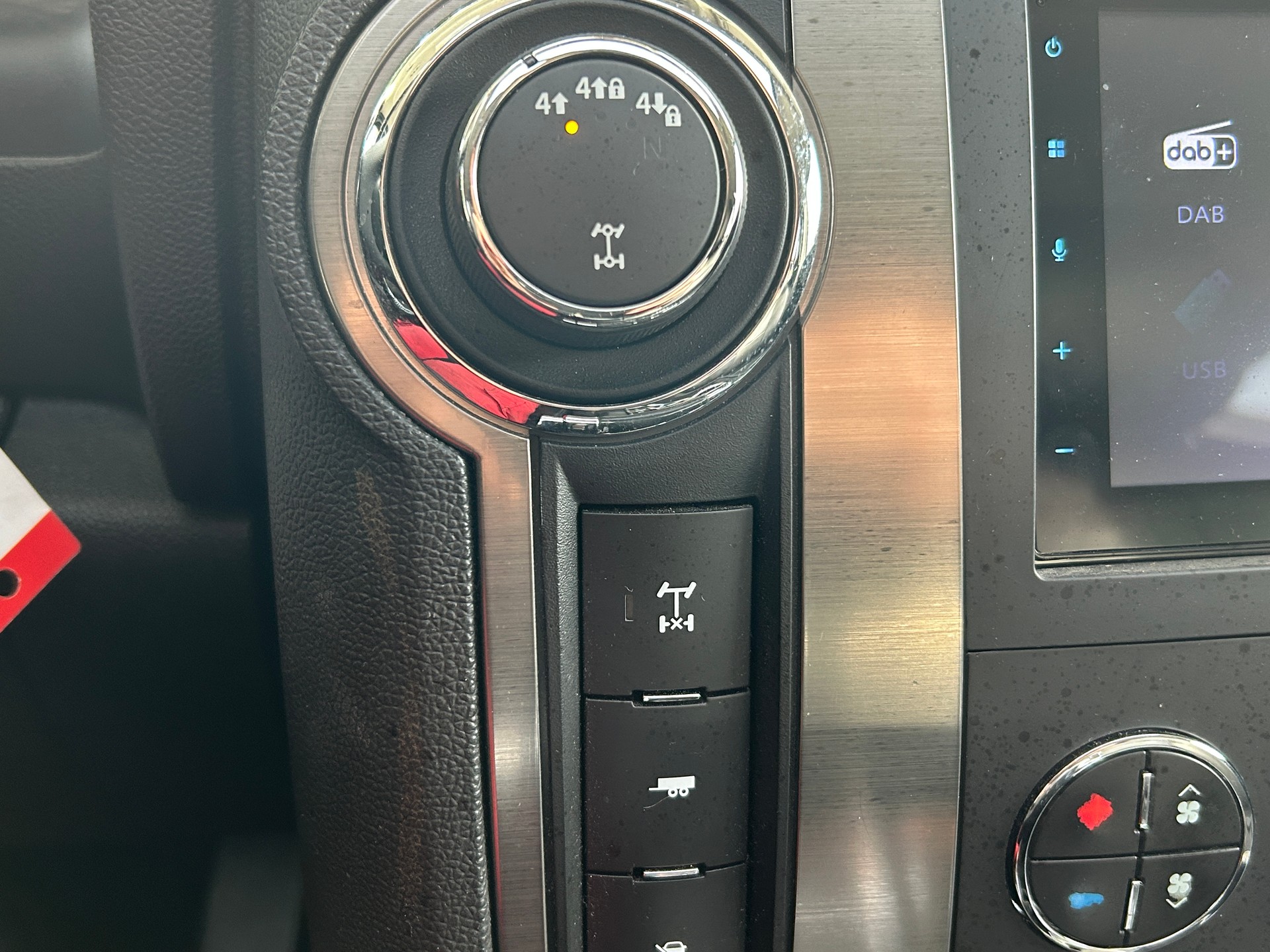 HUMMER H2 6.2 Luxury Last Edition-image-9