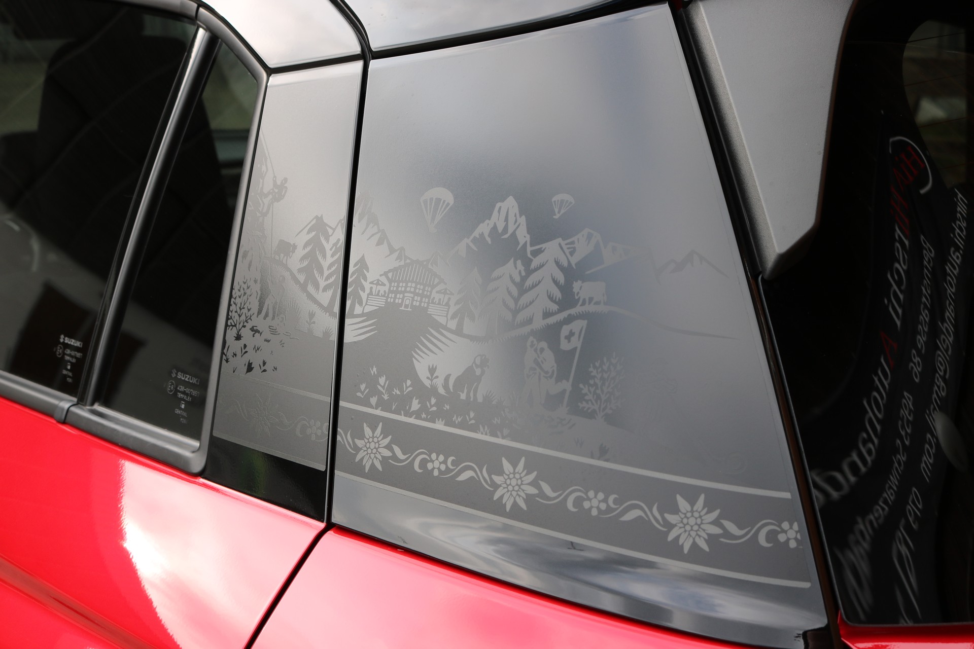 SUZUKI Swift 1.2i Tradizio Hybrid 4x4-image-13