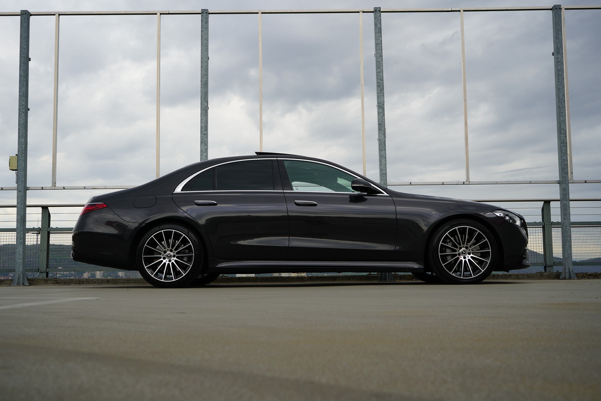 MERCEDES-BENZ S 500 4MATIC AMG LINE NIGHT 9G-TRONIC l 435 PS-image-0