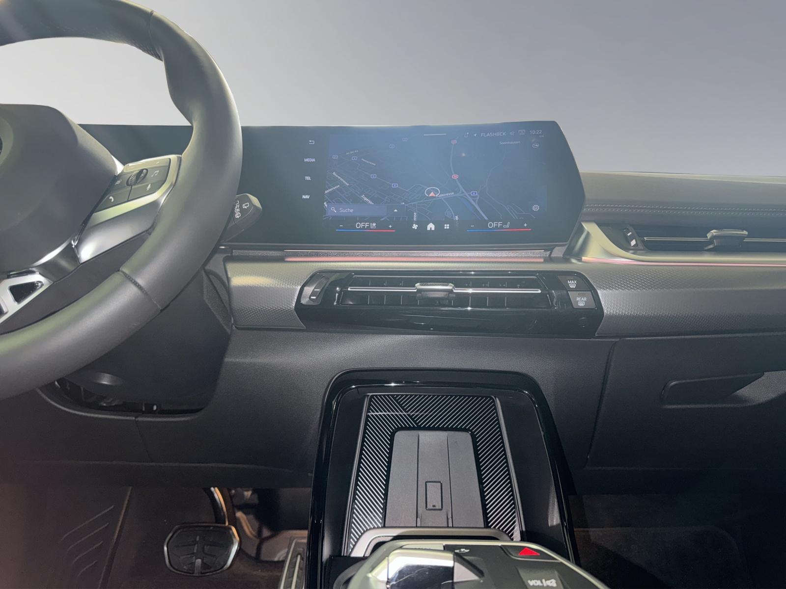 BMW X1 20d xDrive paddles-image-11