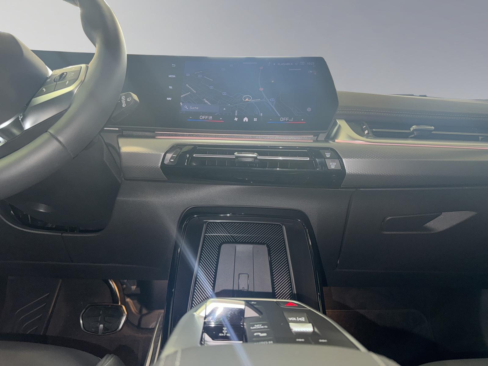 BMW X1 20d xDrive paddles-image-12