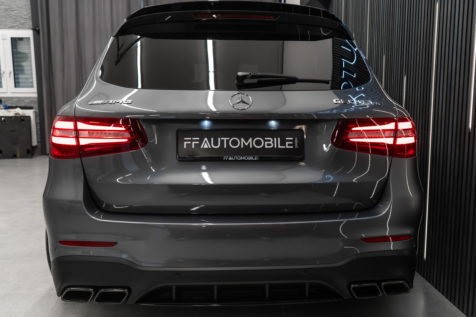 MERCEDES-BENZ GLC 63 S AMG Edition 1 4Matic+ 9G-Tronic / OHNE OPF / GRAUER HULK / 22" SANSAR FELGEN / TIEFERLEGUNG-image-28