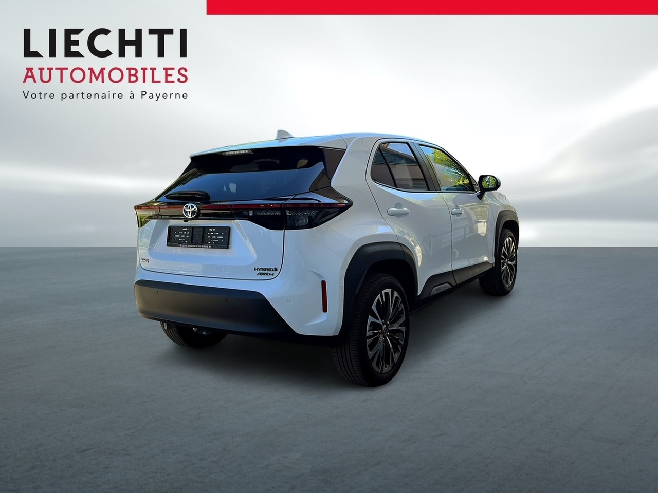 TOYOTA Yaris Cross 1.5 Elegant e-CVT AWD (4x4)-image-3