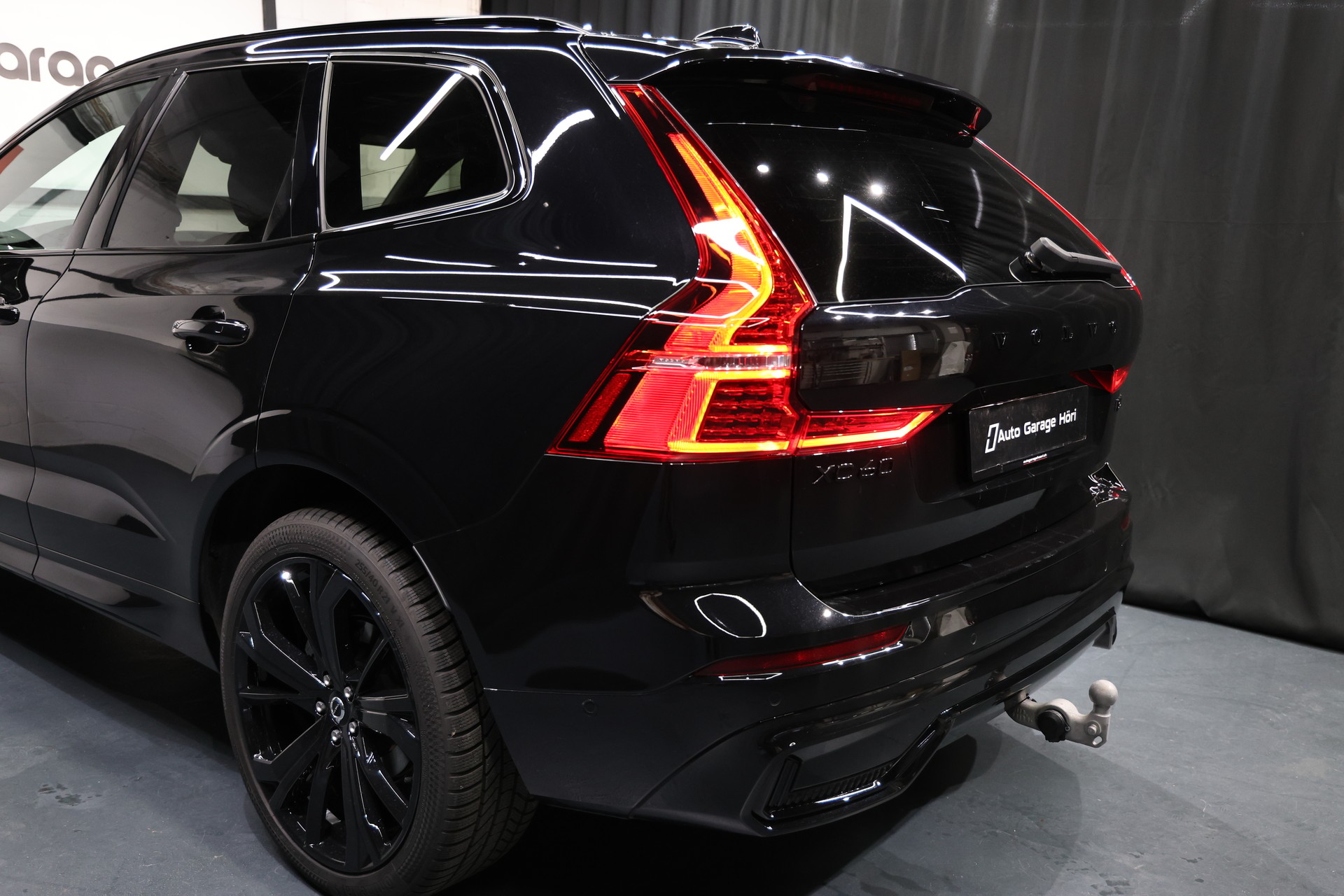 VOLVO XC60 B5 Benzin Mild Hybrid AWD Ultra Dark Geartronic-image-19